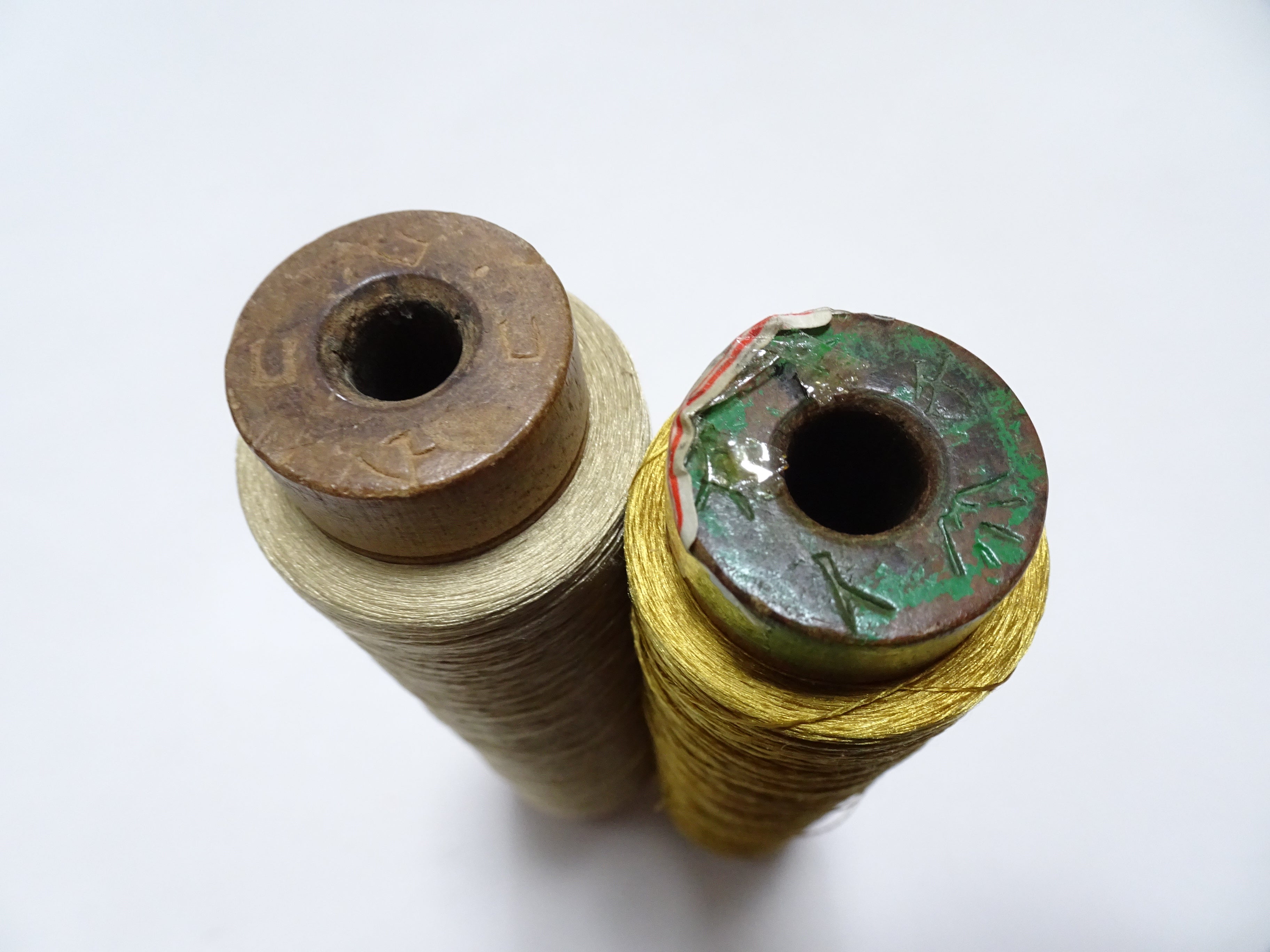 Japanese Vintage Silk Thread & Woodn Spool 2sets Embroidery 18741