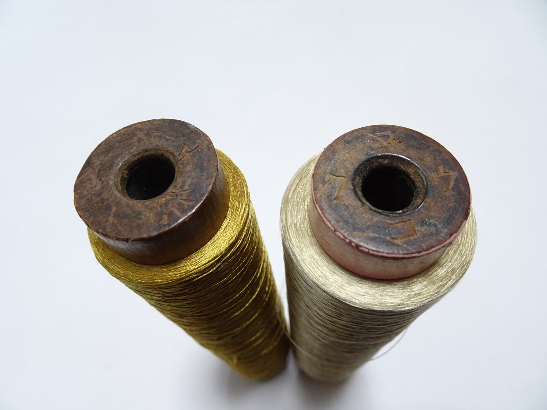 Japanese Vintage Silk Thread & Woodn Spool 2sets Embroidery 18741