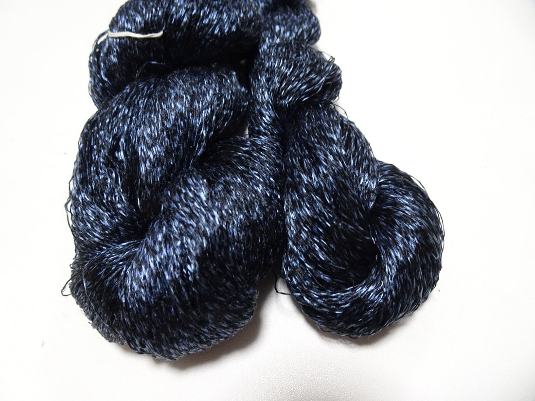 Japanese Vintage Super Rare Indigo Mud Dyeing Kasuri loose Twisted Silk Thread 2sets Embroidery & weave 13622