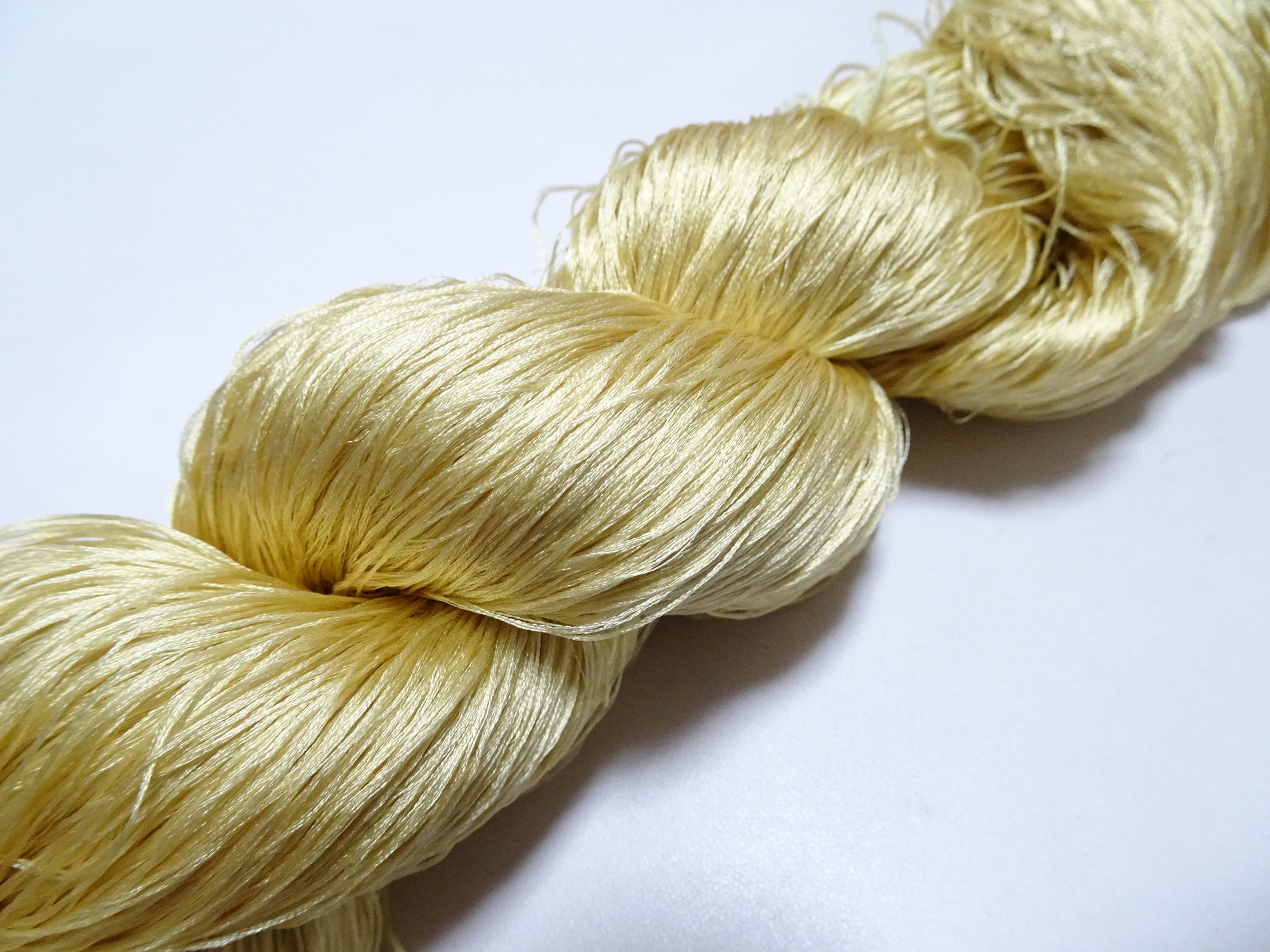 Japanese Vintage 6 Loose-Twist Silk Threads 19362