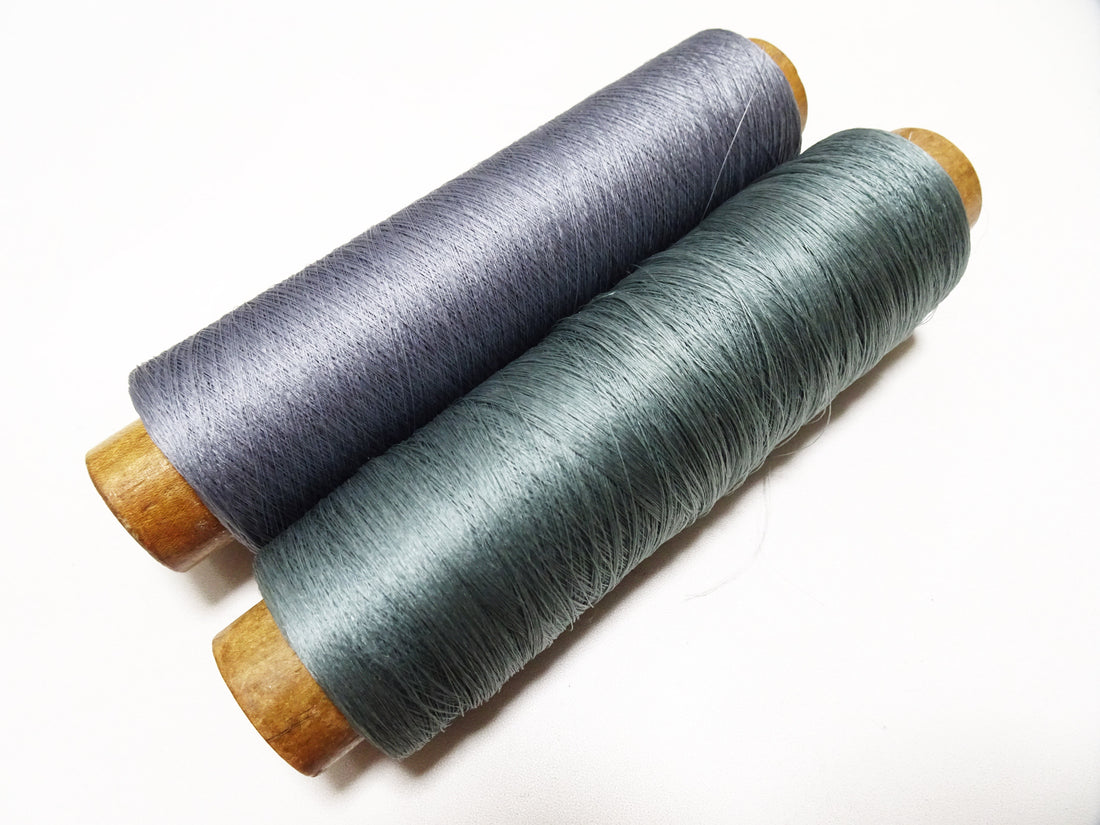 Japanese Vintage Silk Thread & Woodn Spool 2sets Embroidery 18744