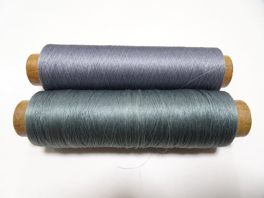 Japanese Vintage Silk Thread & Woodn Spool 2sets Embroidery 18744