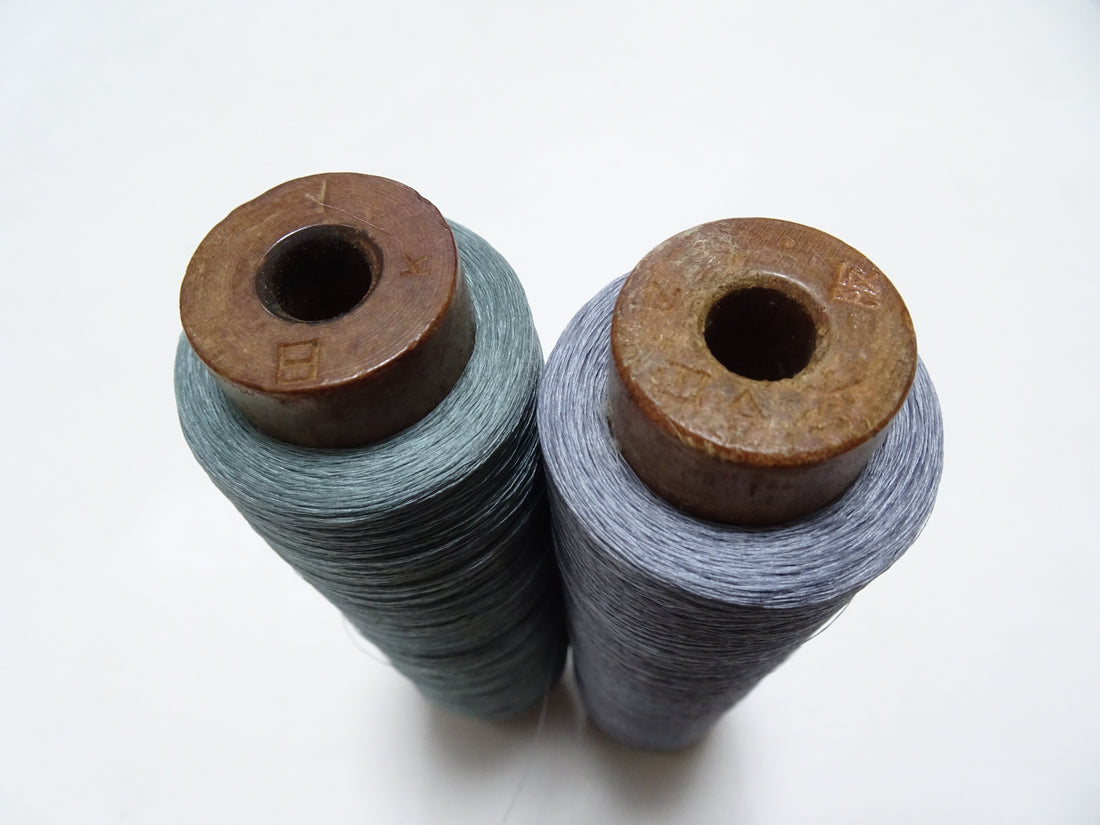 Japanese Vintage Silk Thread & Woodn Spool 2sets Embroidery 18744