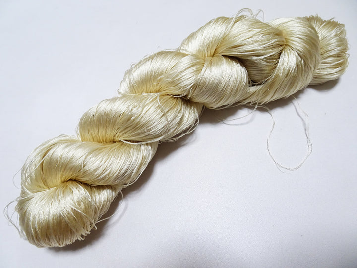 Japanese Vintage 6 Loose-Twist Silk Threads 19364