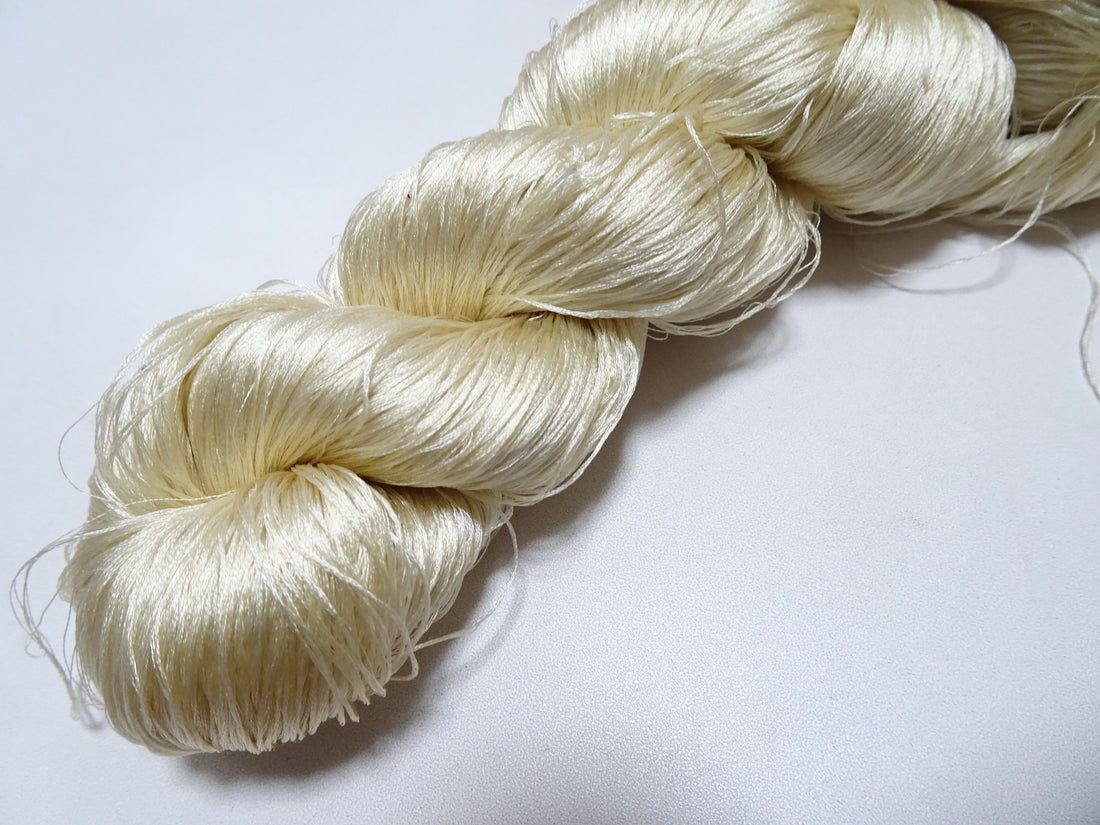 Japanese Vintage 6 Loose-Twist Silk Threads 19364