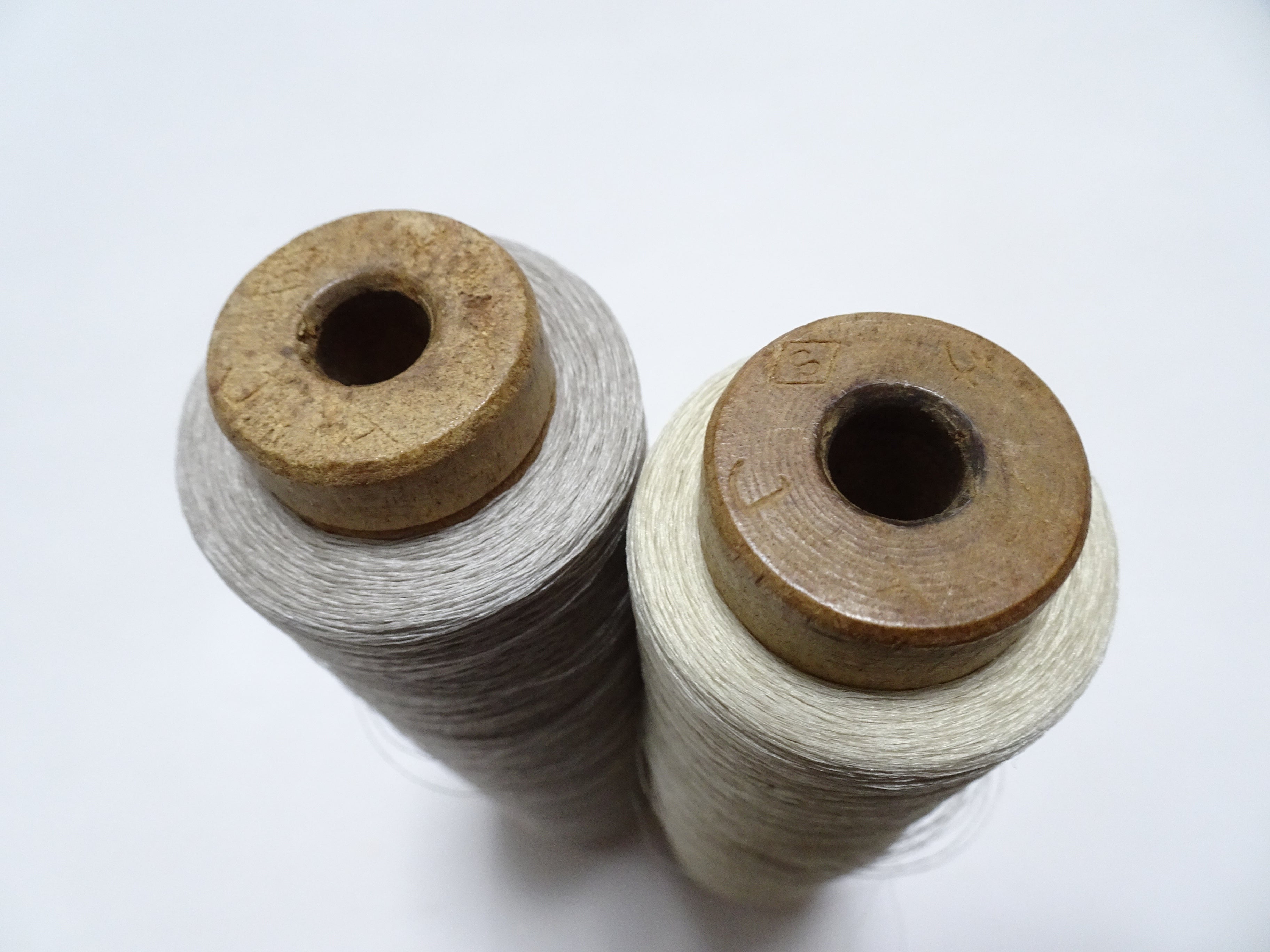 Japanese Vintage Silk Thread & Woodn Spool 2sets Embroidery 18745