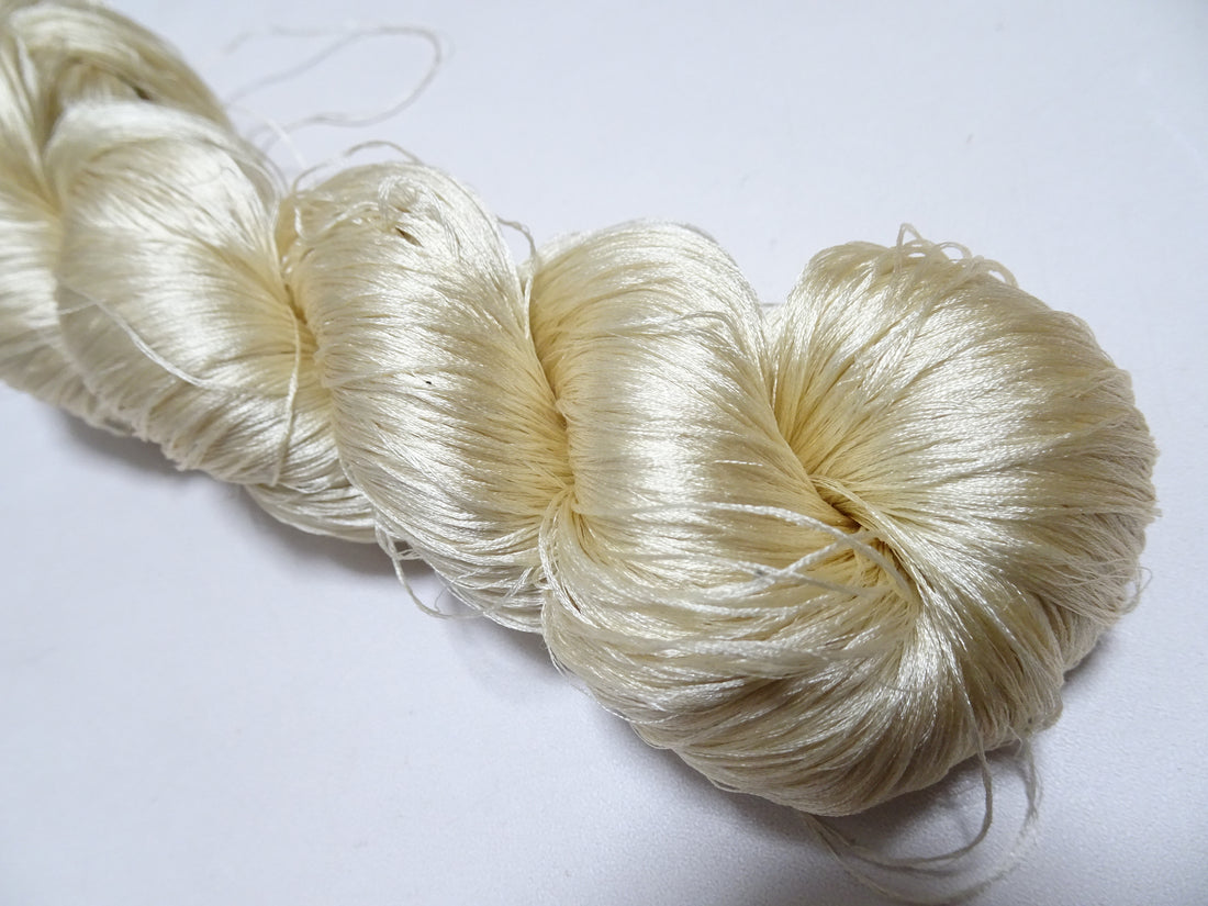 Japanese Vintage 6 Loose-Twist Silk Threads 19364