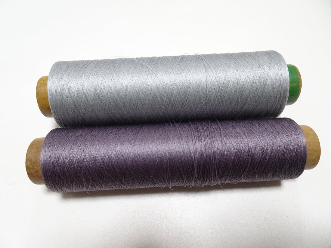 Japanese Vintage Silk Thread & Woodn Spool 2sets Embroidery 18747