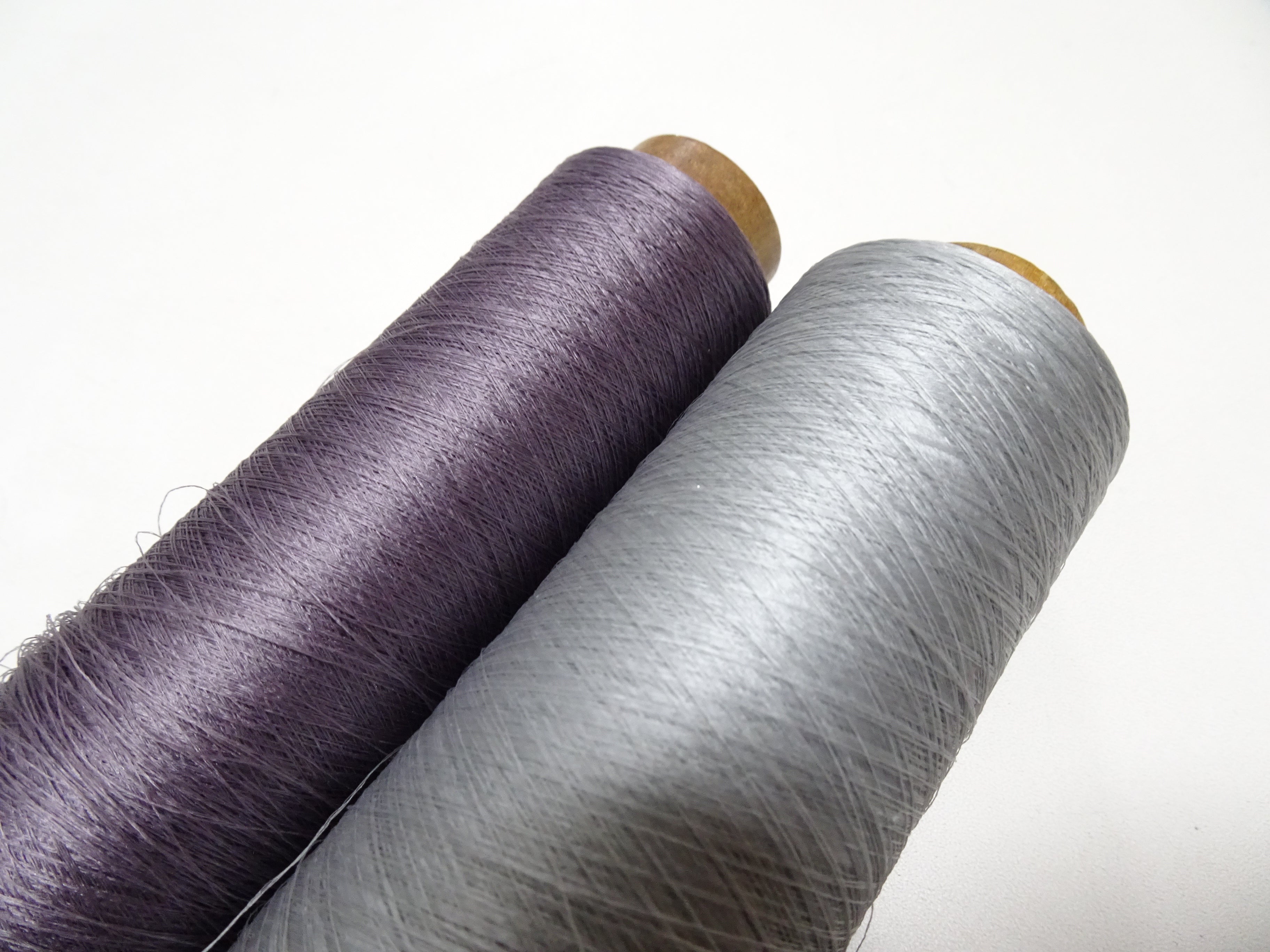 Japanese Vintage Silk Thread & Woodn Spool 2sets Embroidery 18747