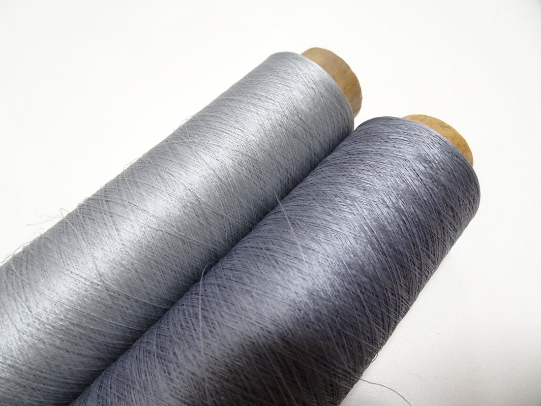 Japanese Vintage Silk Thread & Woodn Spool 2sets Embroidery 18748
