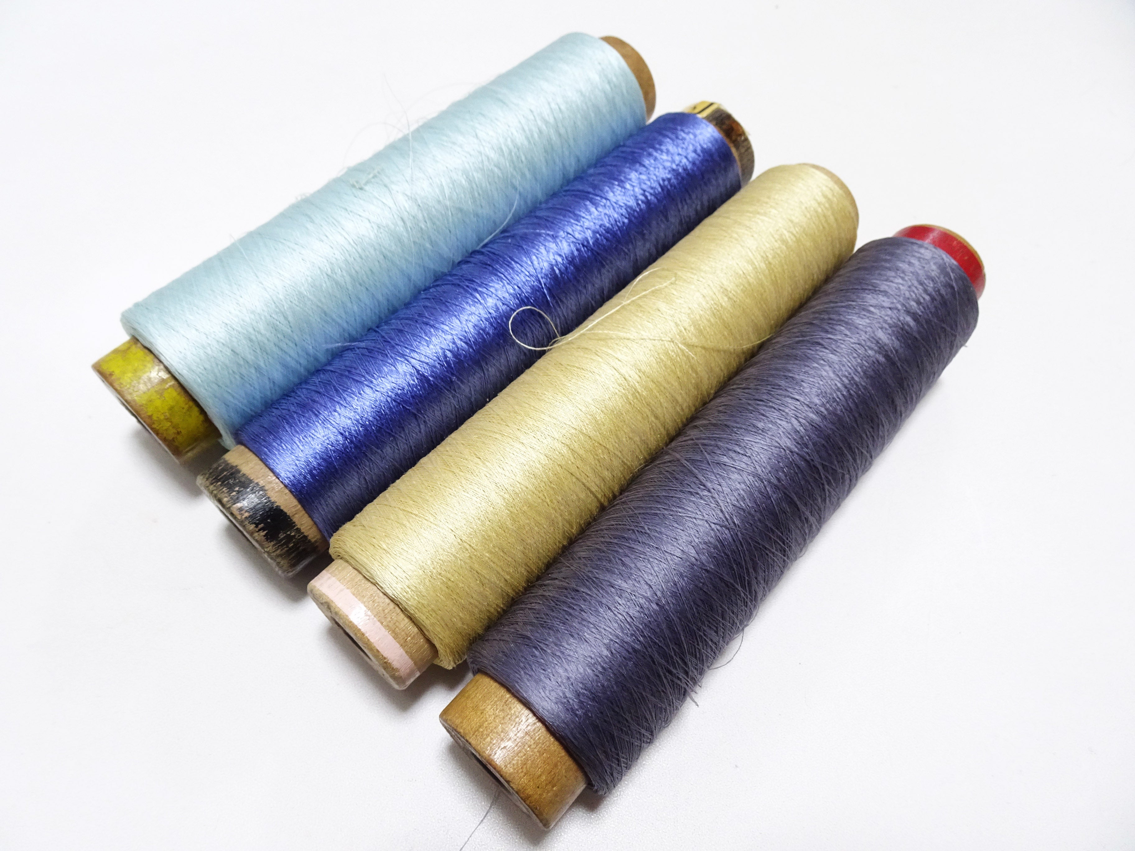 Japanese Vintage Silk Thread & Woodn Spool 4sets Embroidery 18749