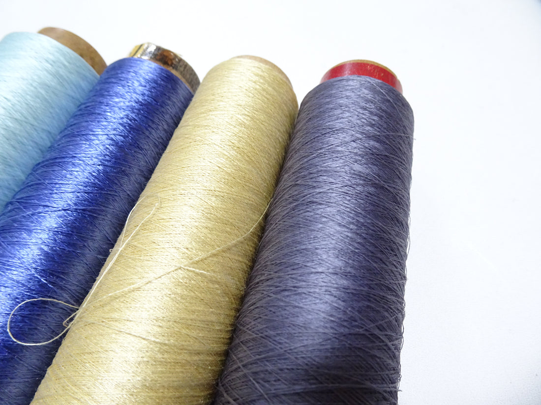 Japanese Vintage Silk Thread & Woodn Spool 4sets Embroidery 18749