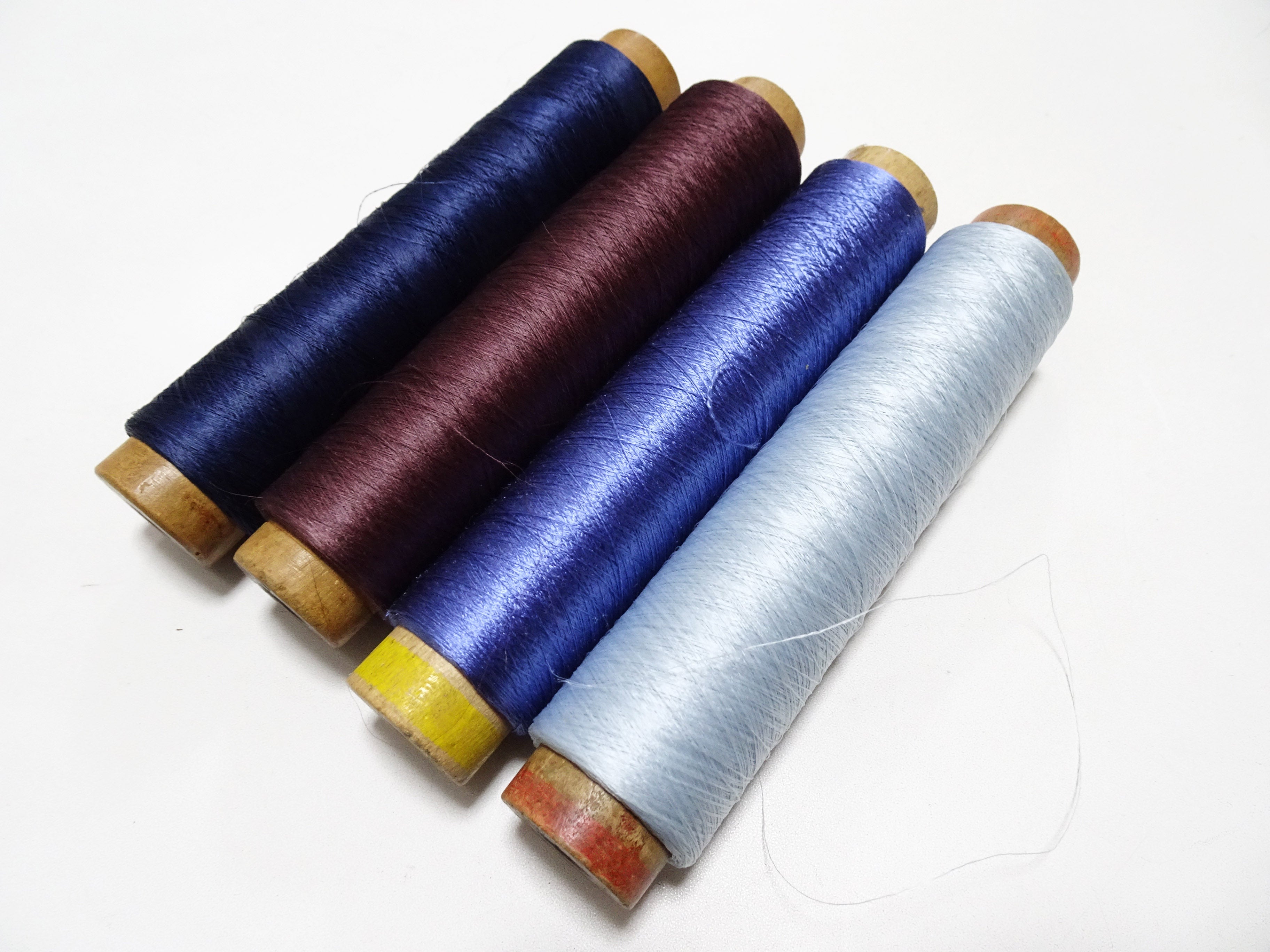 Japanese Vintage Silk Thread & Woodn Spool 4sets Embroidery 18750