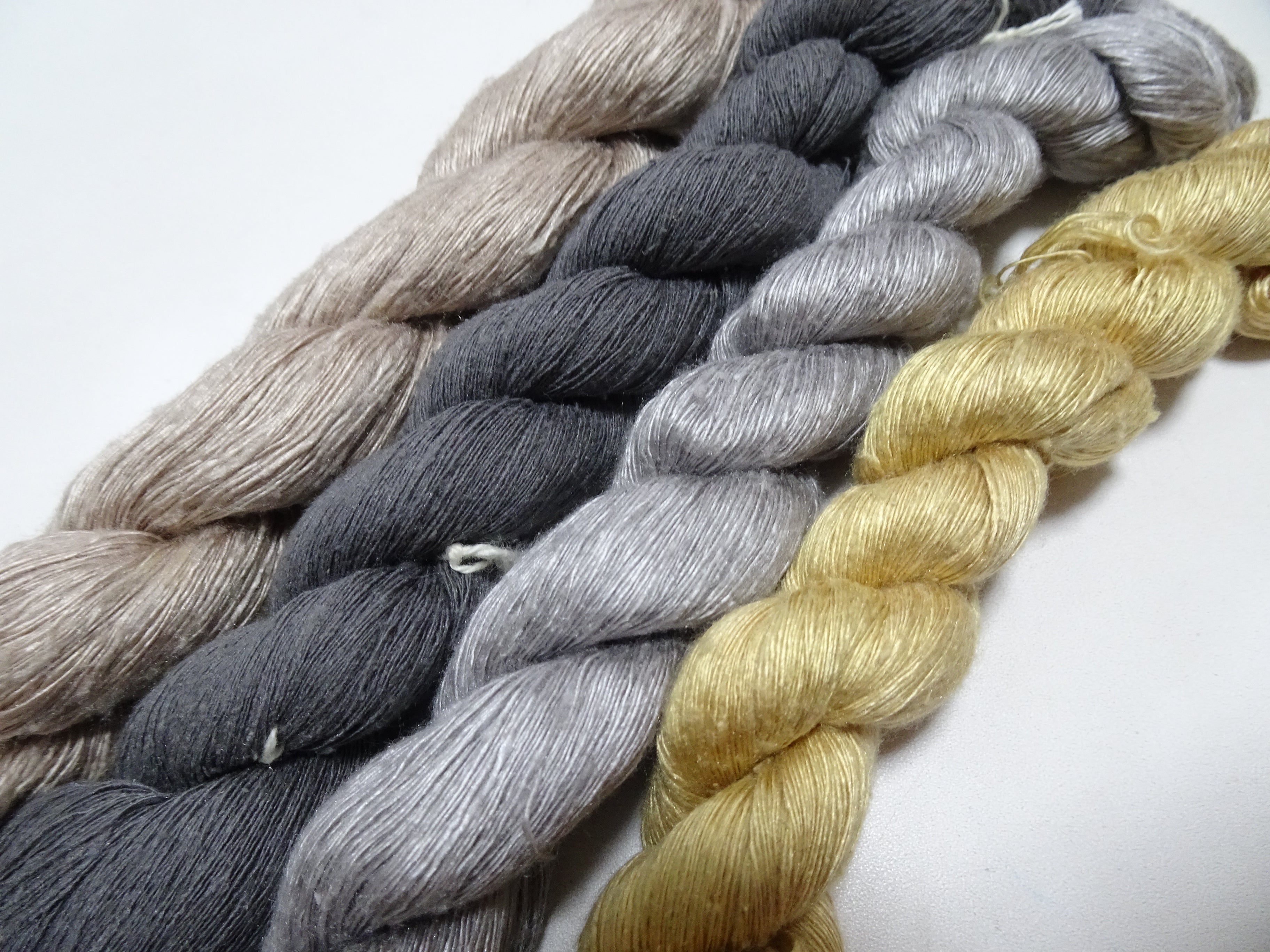 Japanese Vintage Mawata Tsumugi Fine Quality Silk Thread 4sets embroidery & Weave 17075