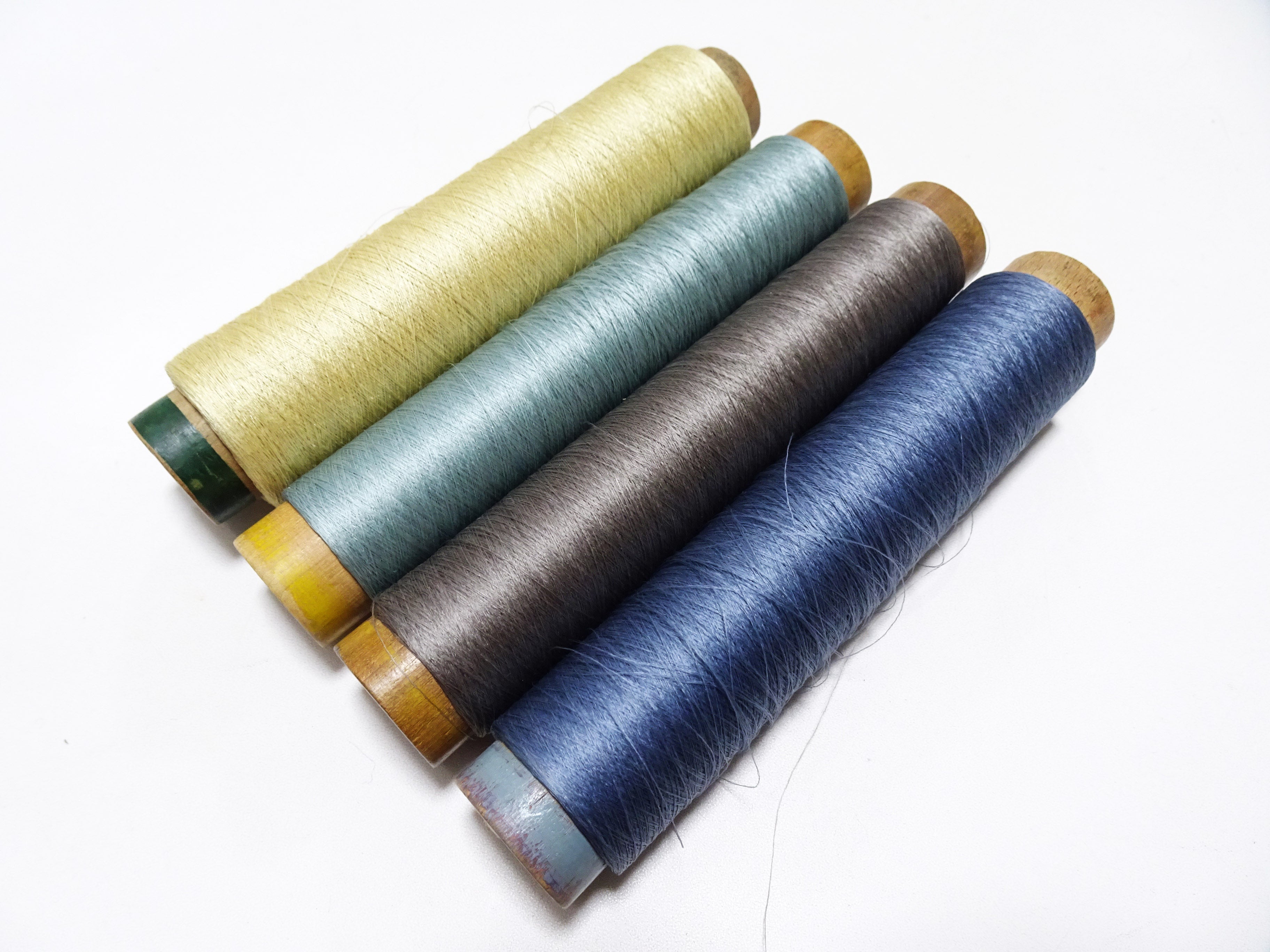 Japanese Vintage Silk Thread & Woodn Spool 4sets Embroidery 18751