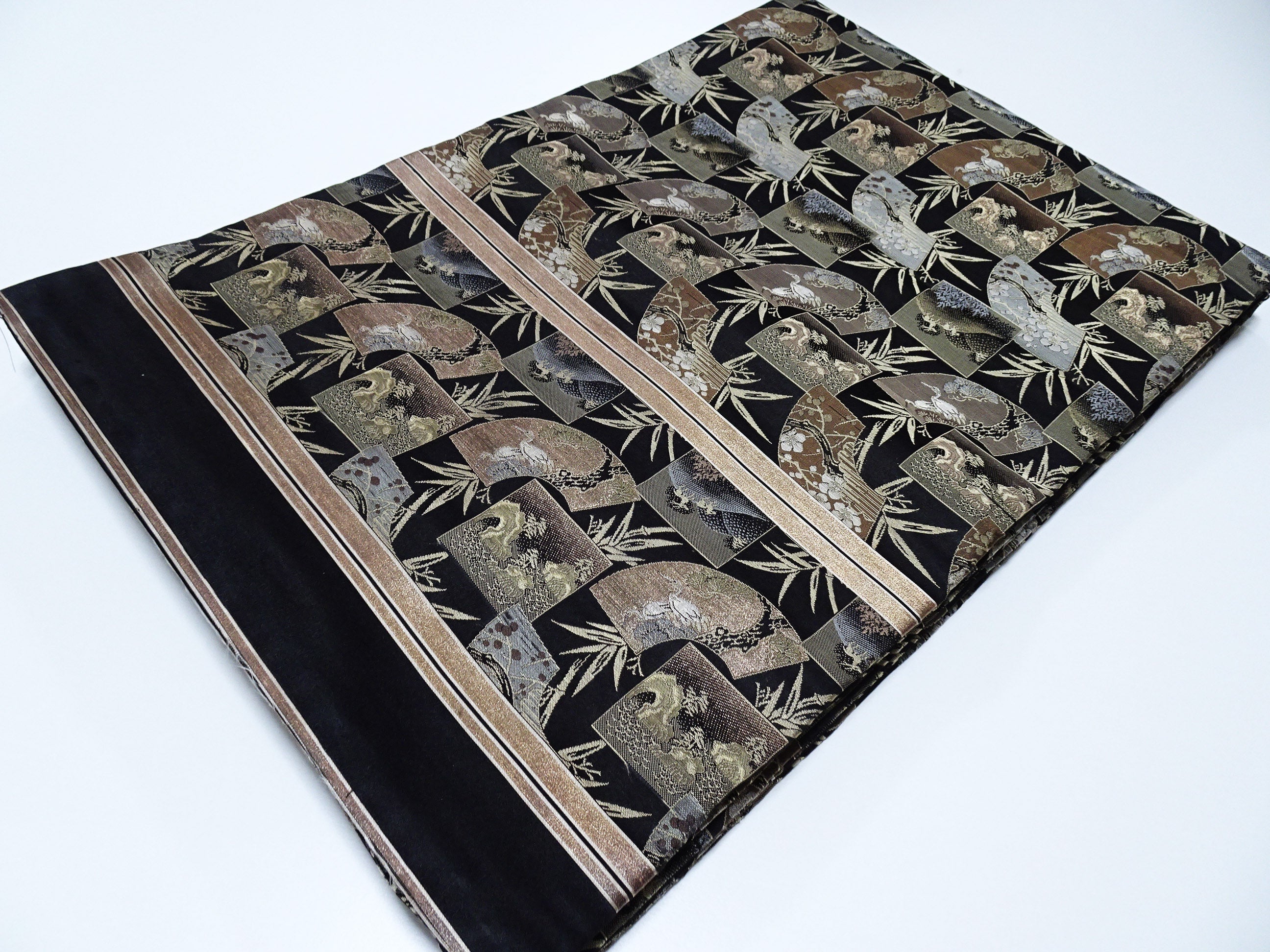 Japanese Meiji-Era Maru Obi – Full Pattern on Both Sides – Fan Motif – Black 14012