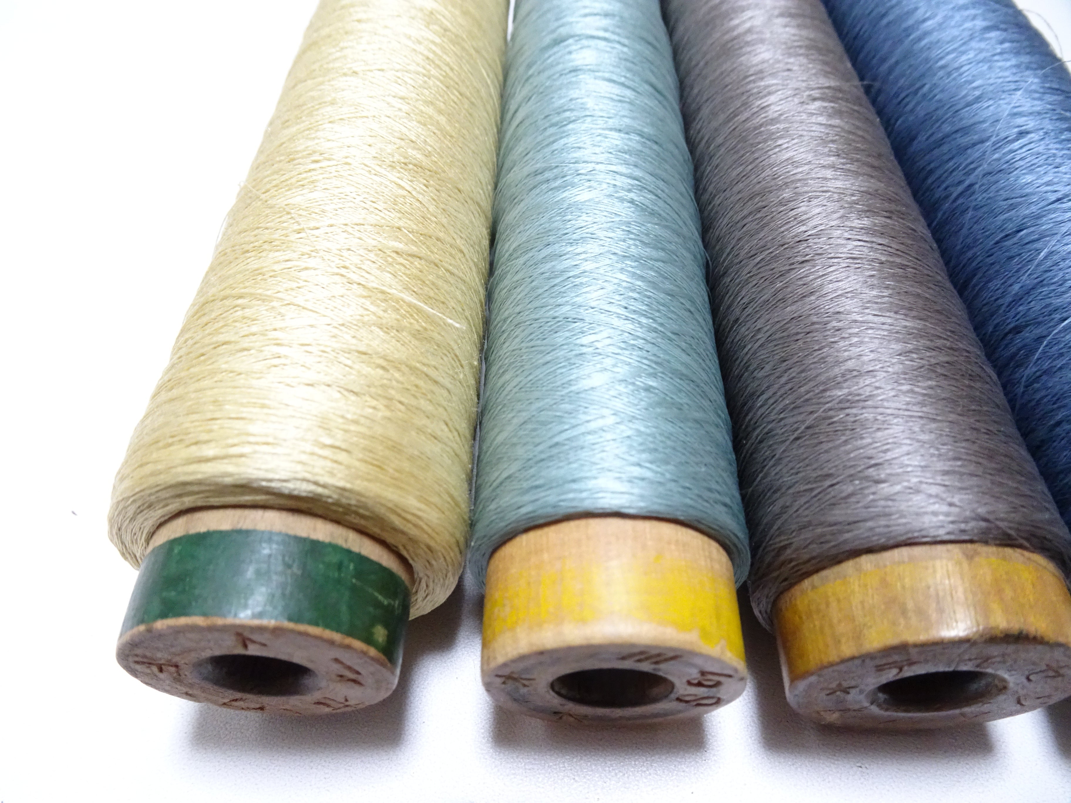Japanese Vintage Silk Thread & Woodn Spool 4sets Embroidery 18751