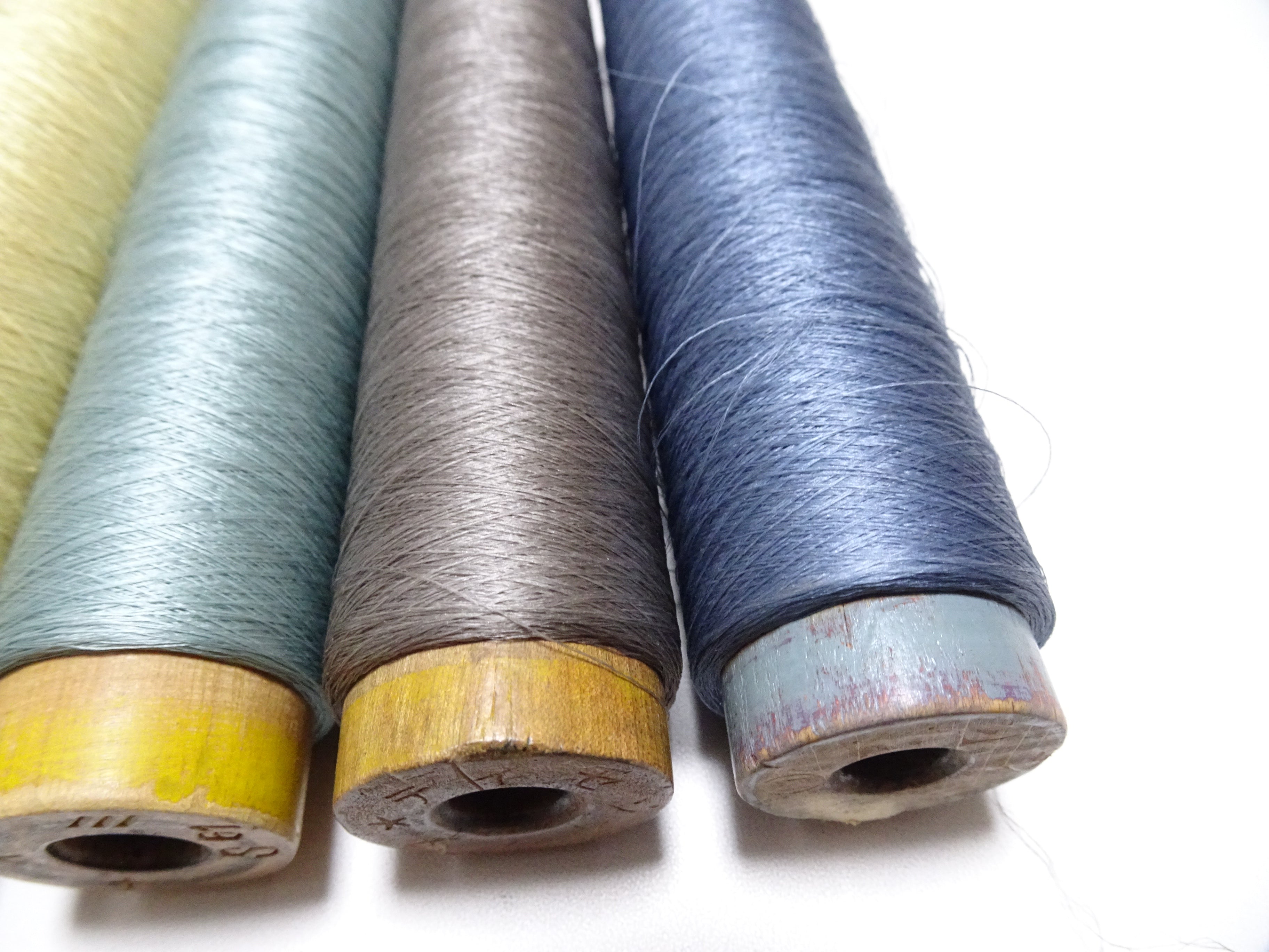 Japanese Vintage Silk Thread & Woodn Spool 4sets Embroidery 18751