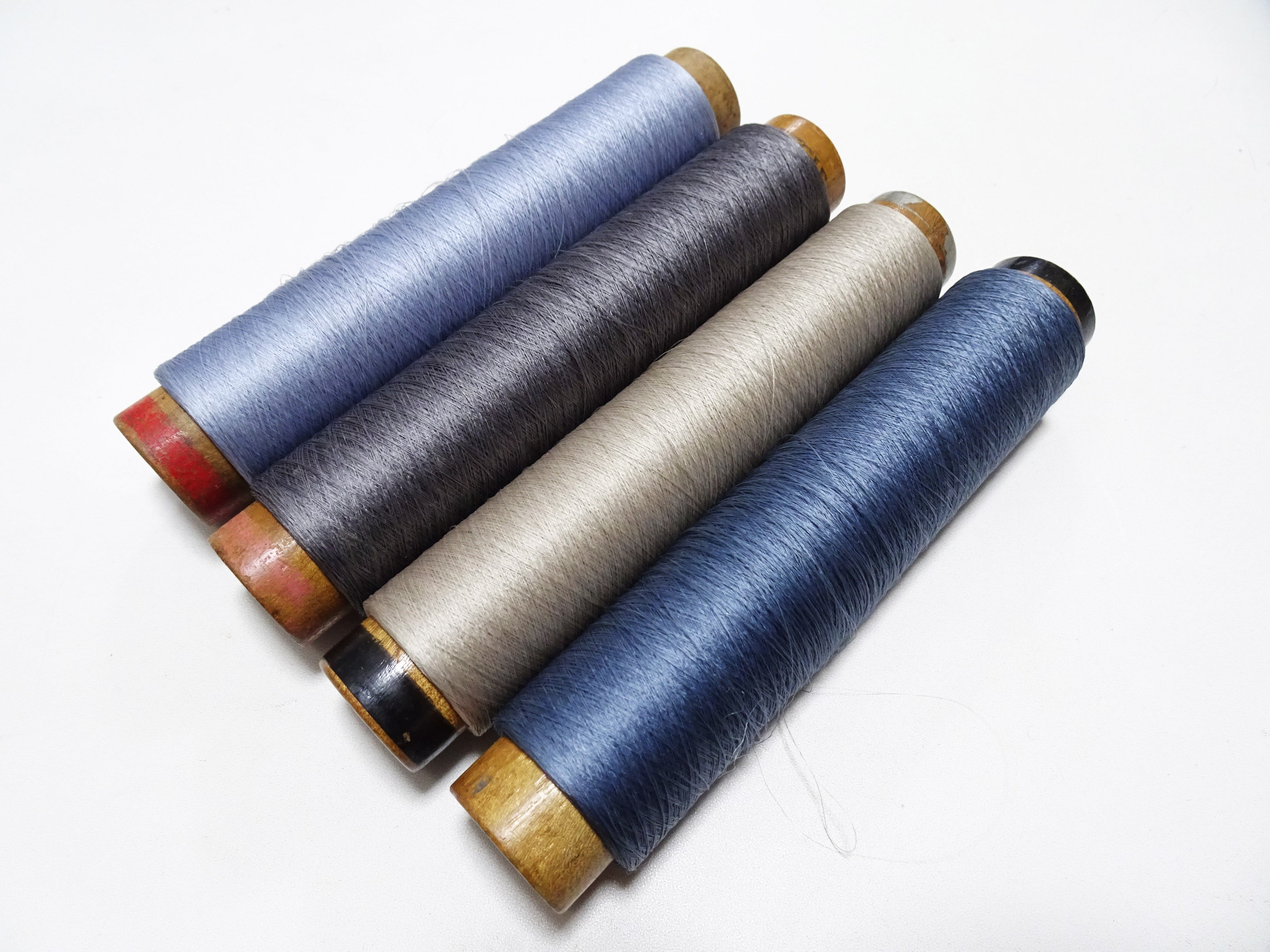 Japanese Vintage Silk Thread & Woodn Spool 4sets Embroidery 18753