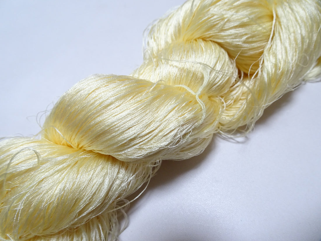 Japanese Vintage 6 Loose-Twist Silk Threads 19372
