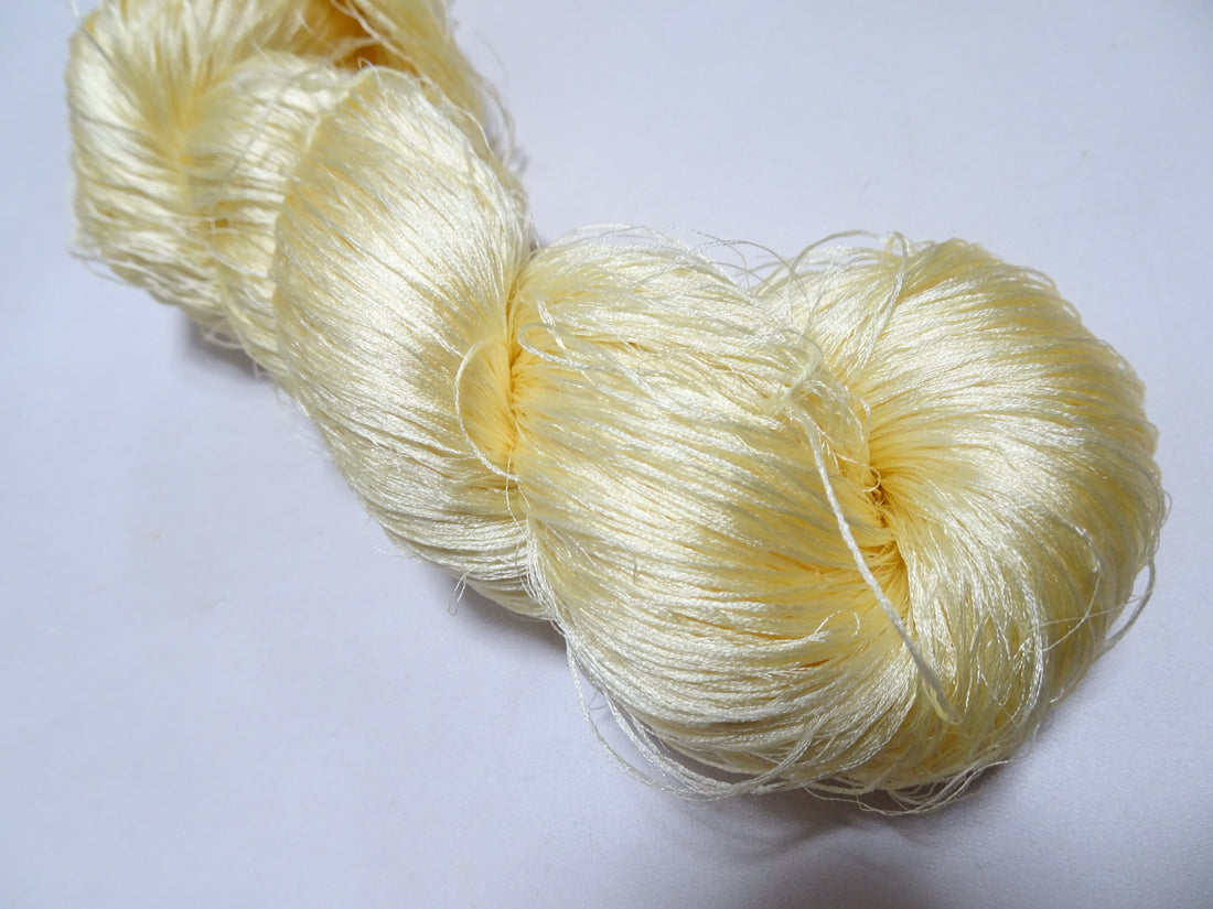 Japanese Vintage 6 Loose-Twist Silk Threads 19372