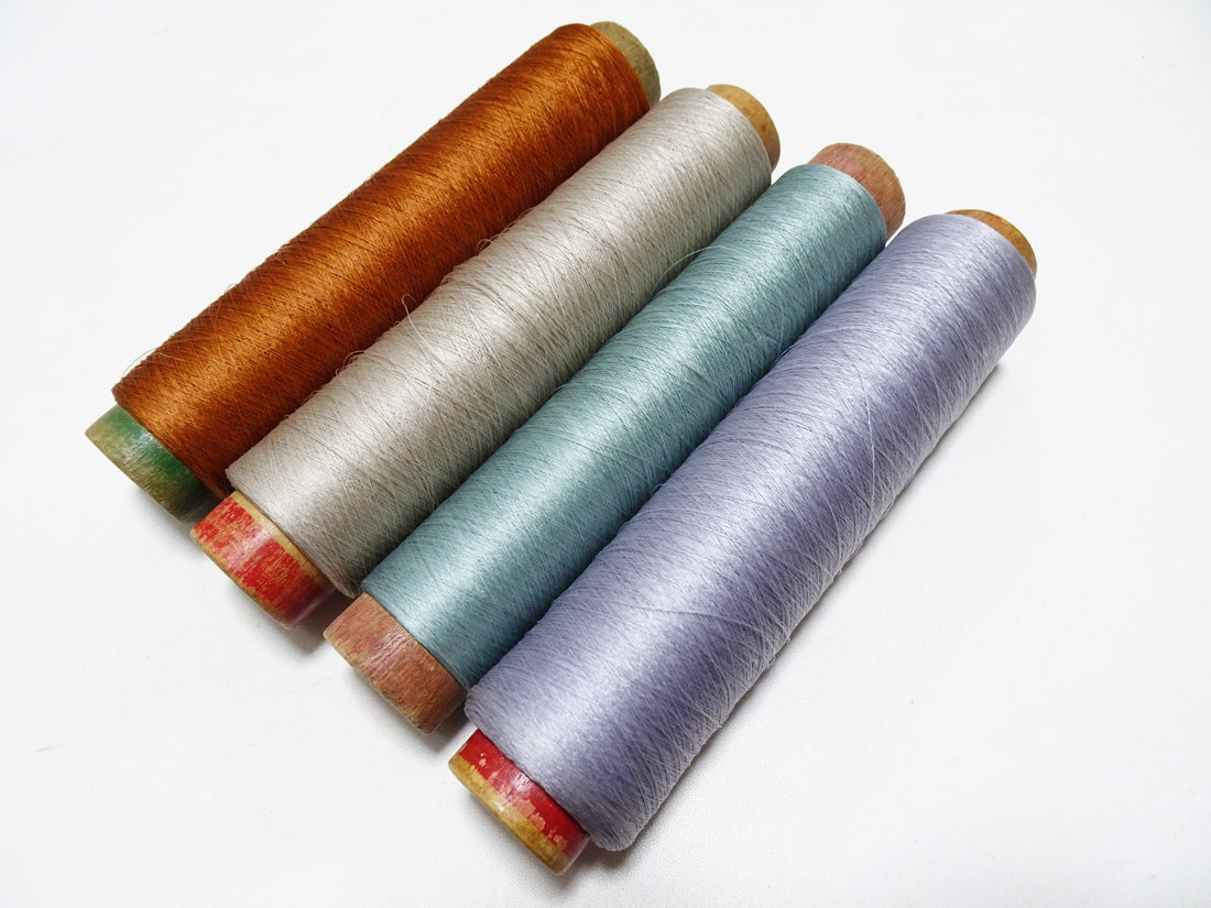 Japanese Vintage Silk Thread & Woodn Spool 4sets Embroidery 18754