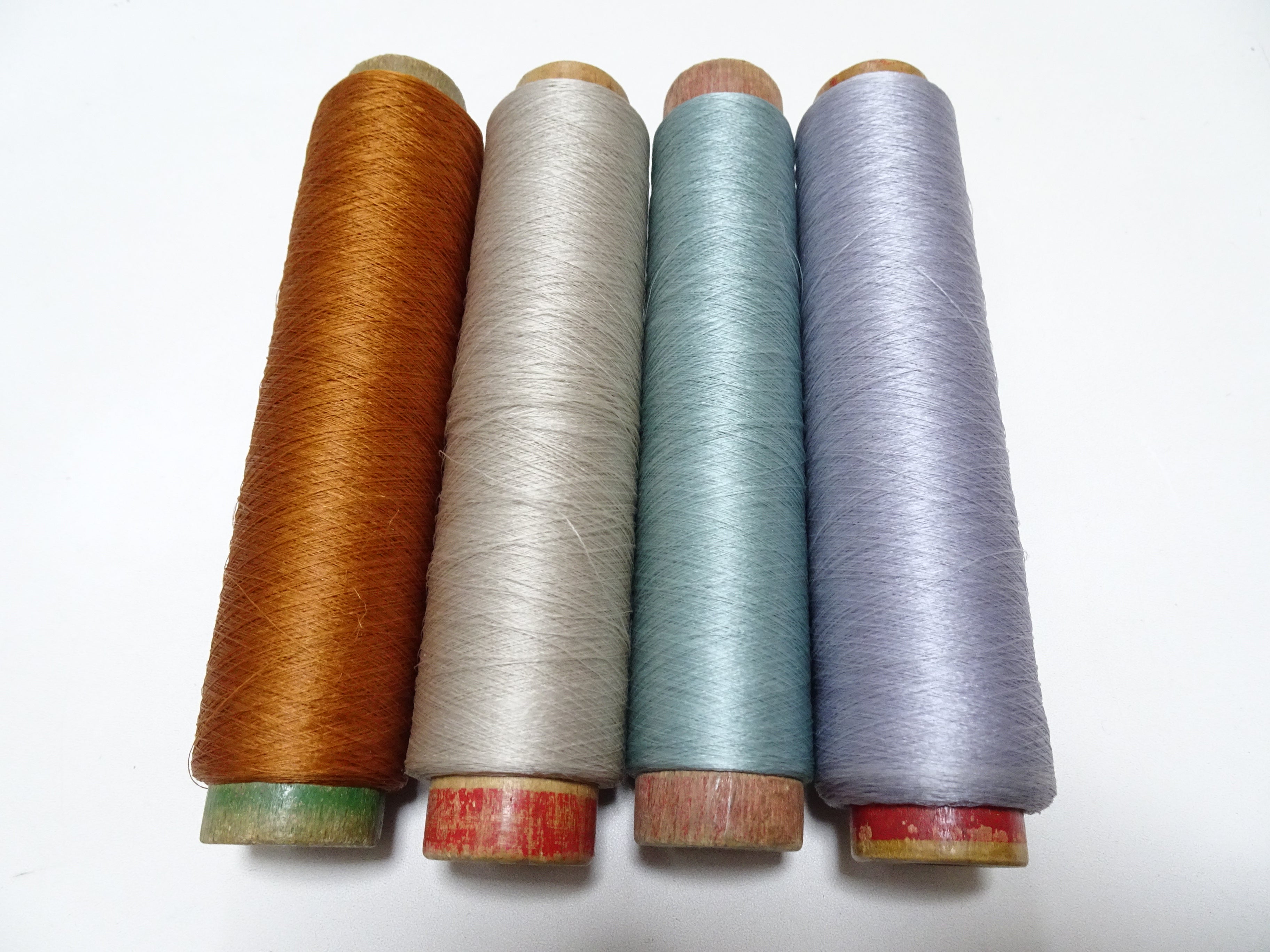 Japanese Vintage Silk Thread & Woodn Spool 4sets Embroidery 18754