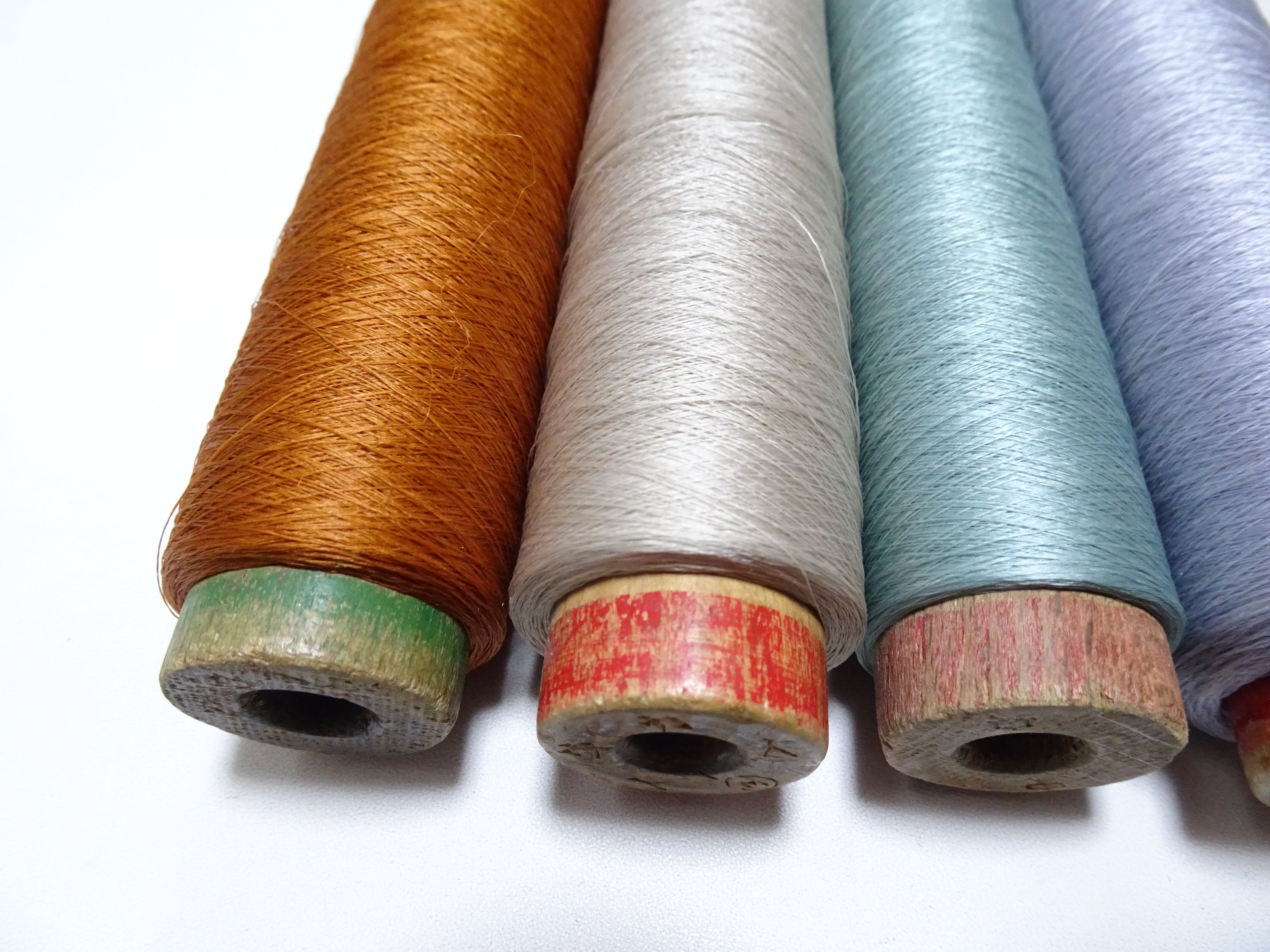 Japanese Vintage Silk Thread & Woodn Spool 4sets Embroidery 18754