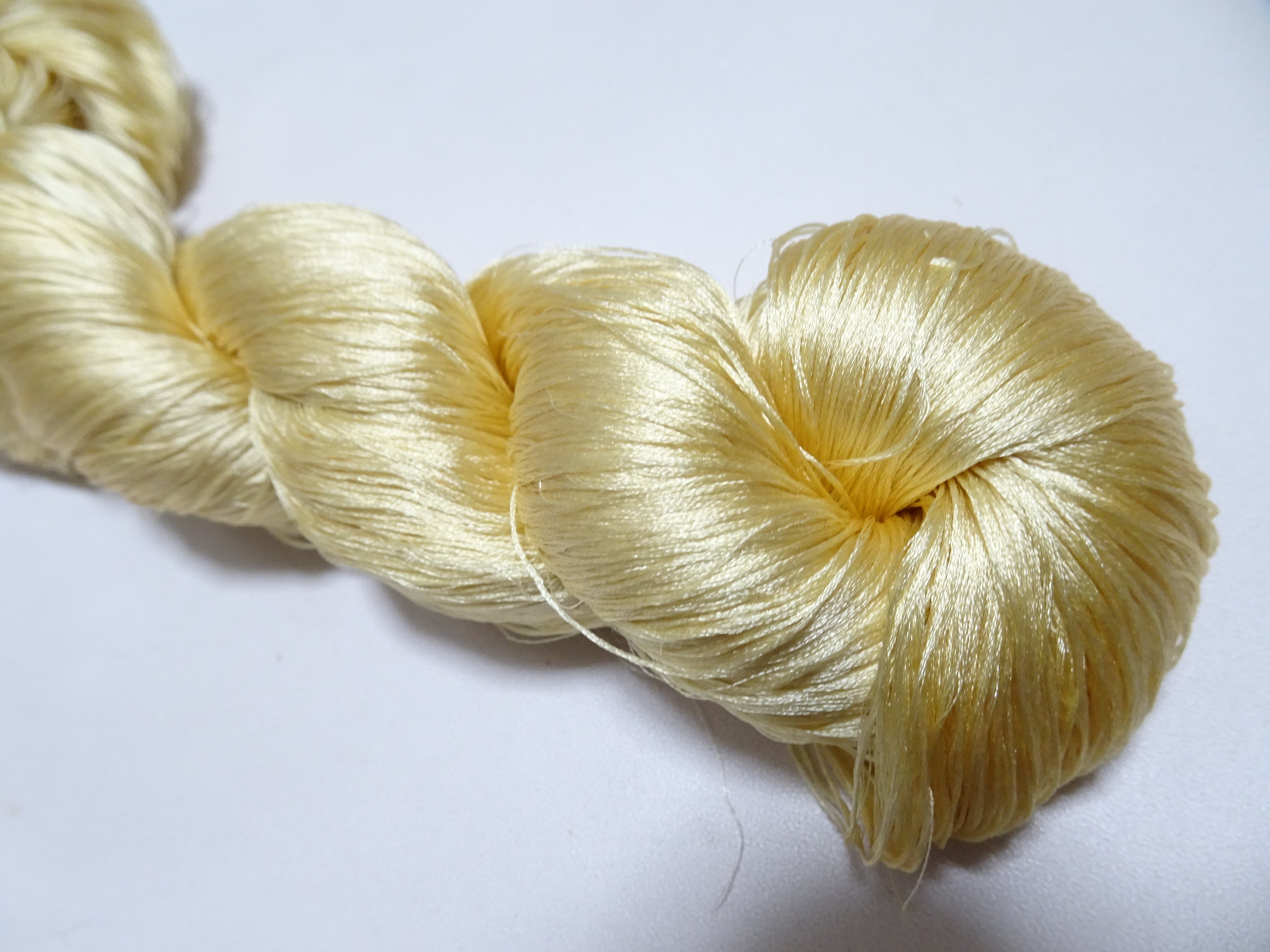 Japanese Vintage 6 Loose-Twist Silk Threads 19373