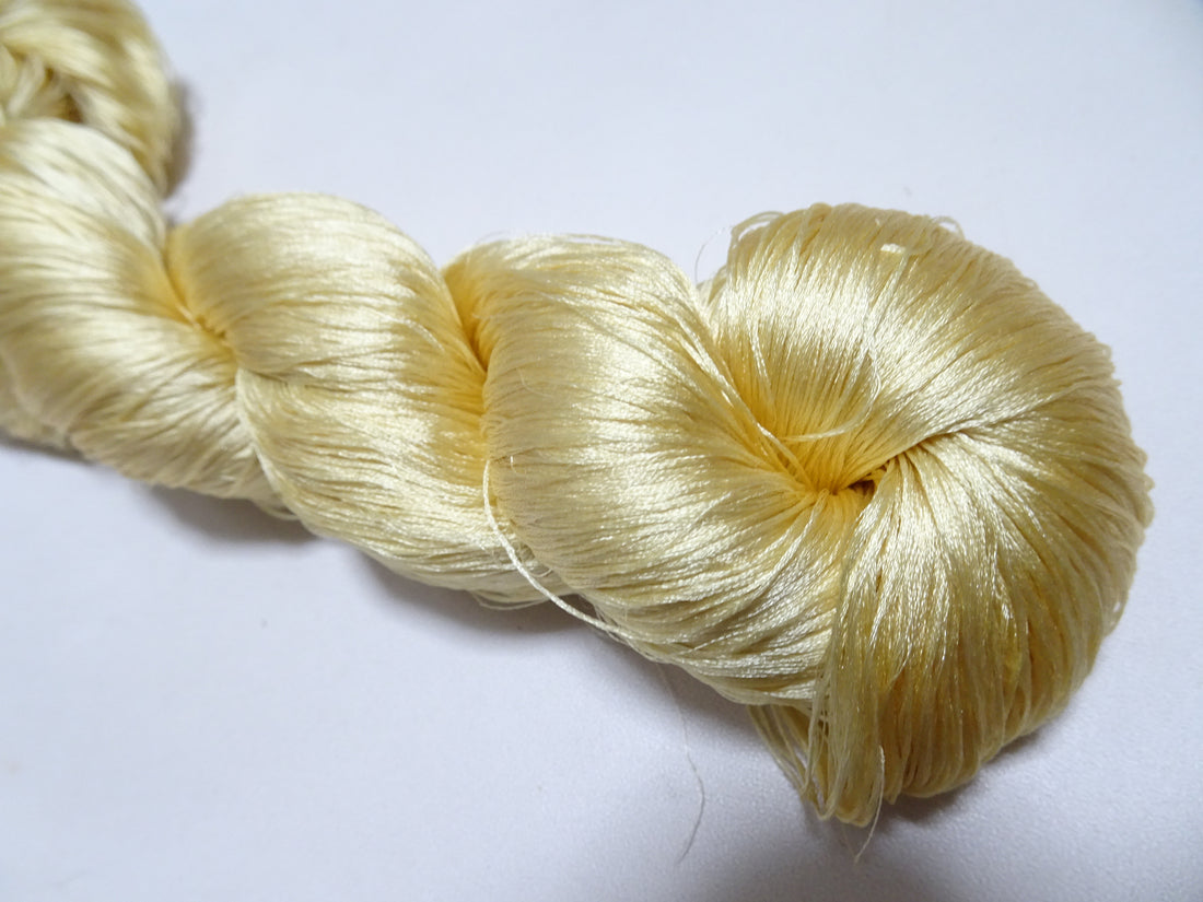 Japanese Vintage 6 Loose-Twist Silk Threads 19373