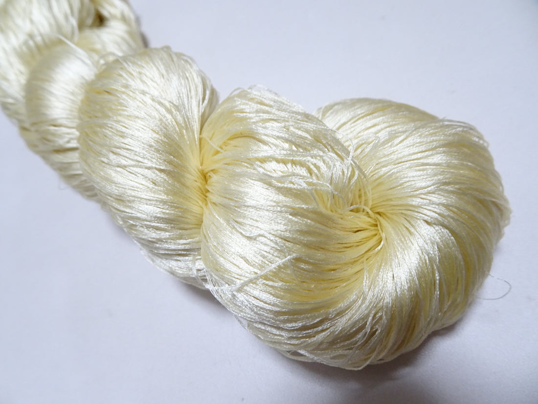 Japanese Vintage 6 Loose-Twist Silk Threads 19374
