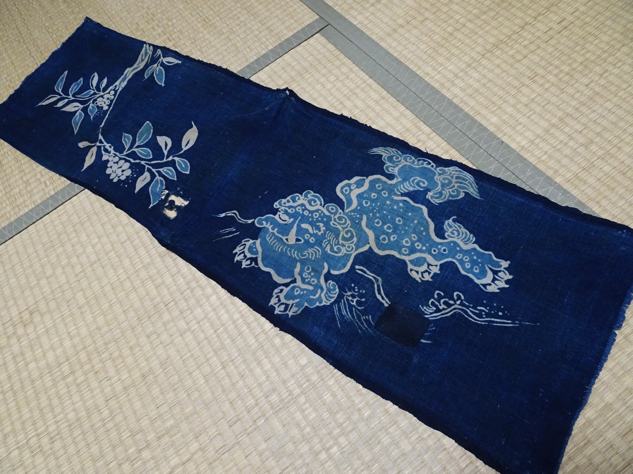 Japanese Antique “Indigo Boro Textile Featuring the Dream-Eating Baku — Tsutsugaki Folk Art from Meiji Japan” 14015