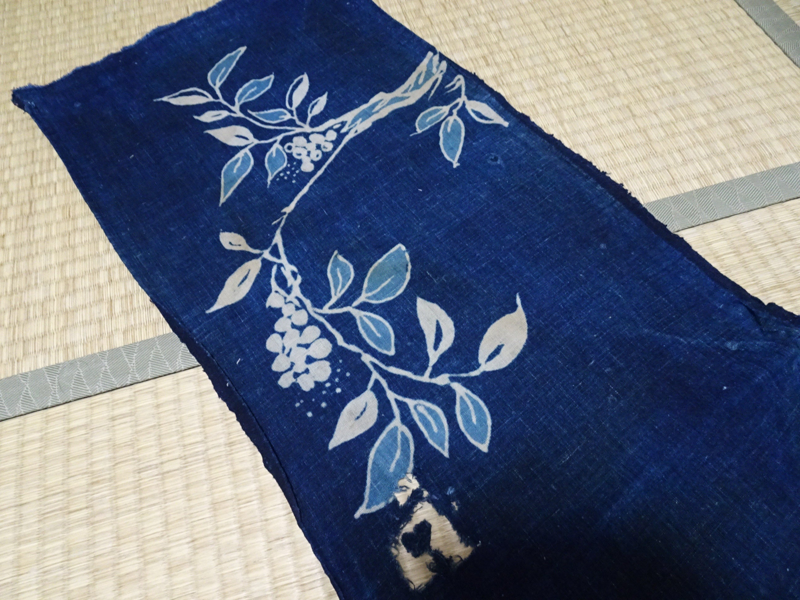 Japanese Antique “Indigo Boro Textile Featuring the Dream-Eating Baku — Tsutsugaki Folk Art from Meiji Japan” 14015