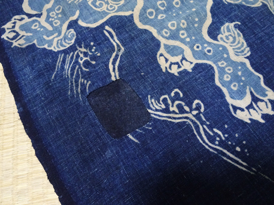 Japanese Antique “Indigo Boro Textile Featuring the Dream-Eating Baku — Tsutsugaki Folk Art from Meiji Japan” 14015