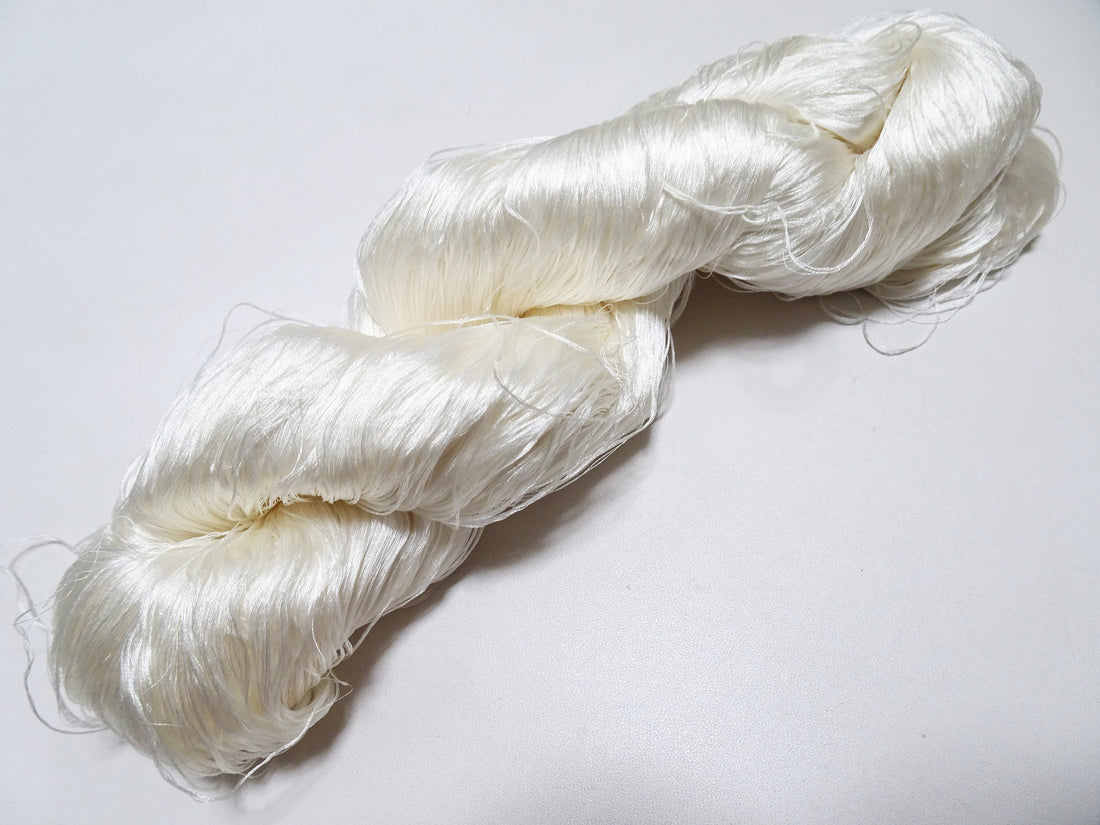 Japanese Vintage 6 Loose-Twist Silk Threads 19376