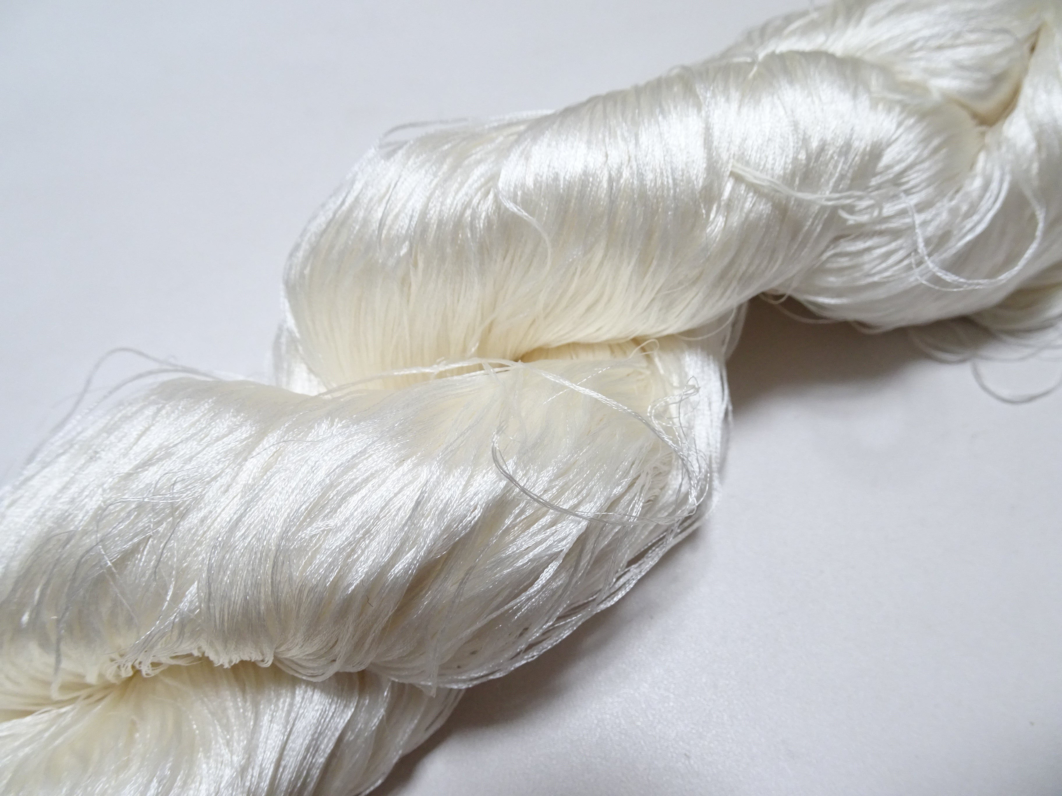 Japanese Vintage 6 Loose-Twist Silk Threads 19376