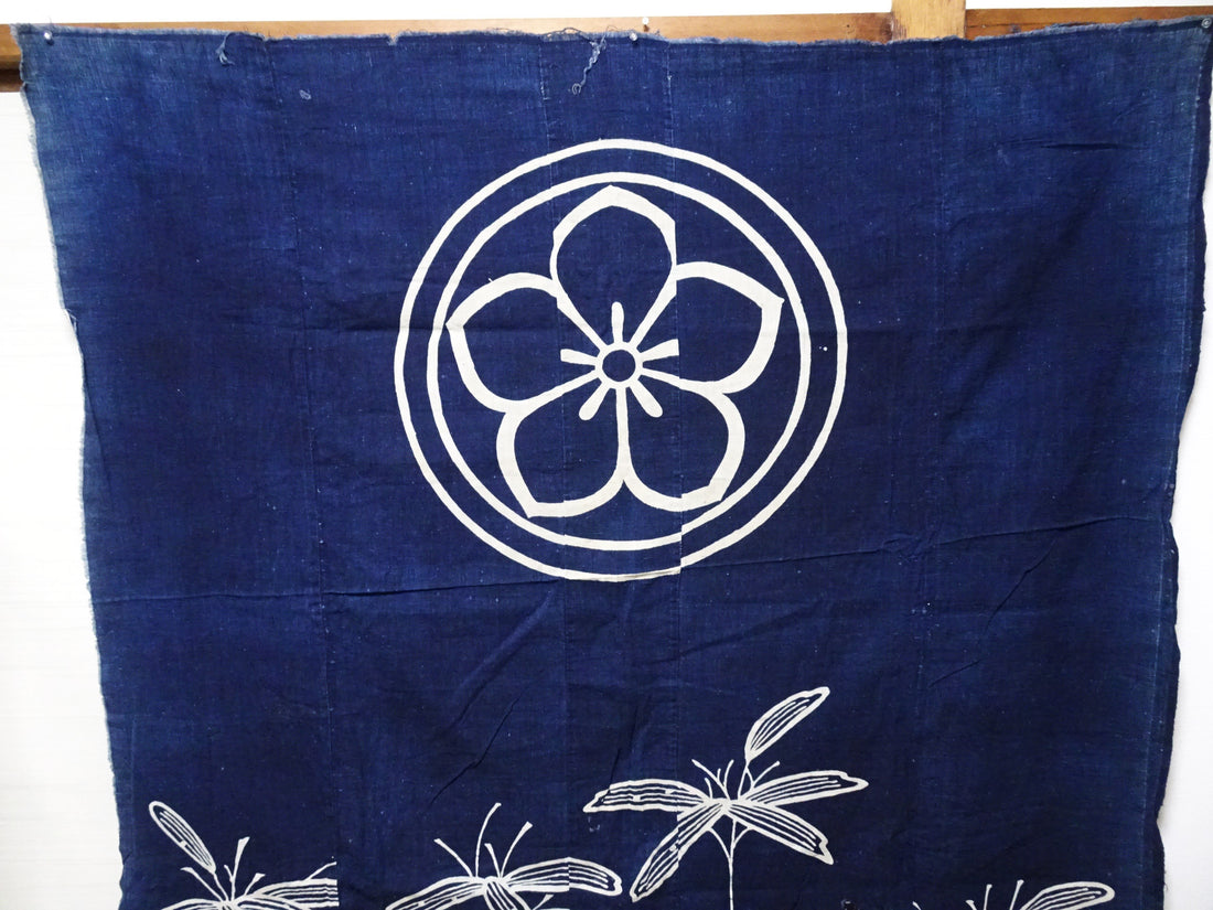 Japanese Antique Tsutsugaki Indigo-Dyed Boro Cloth with Floral Family Crest and Grass Motifs 14016
