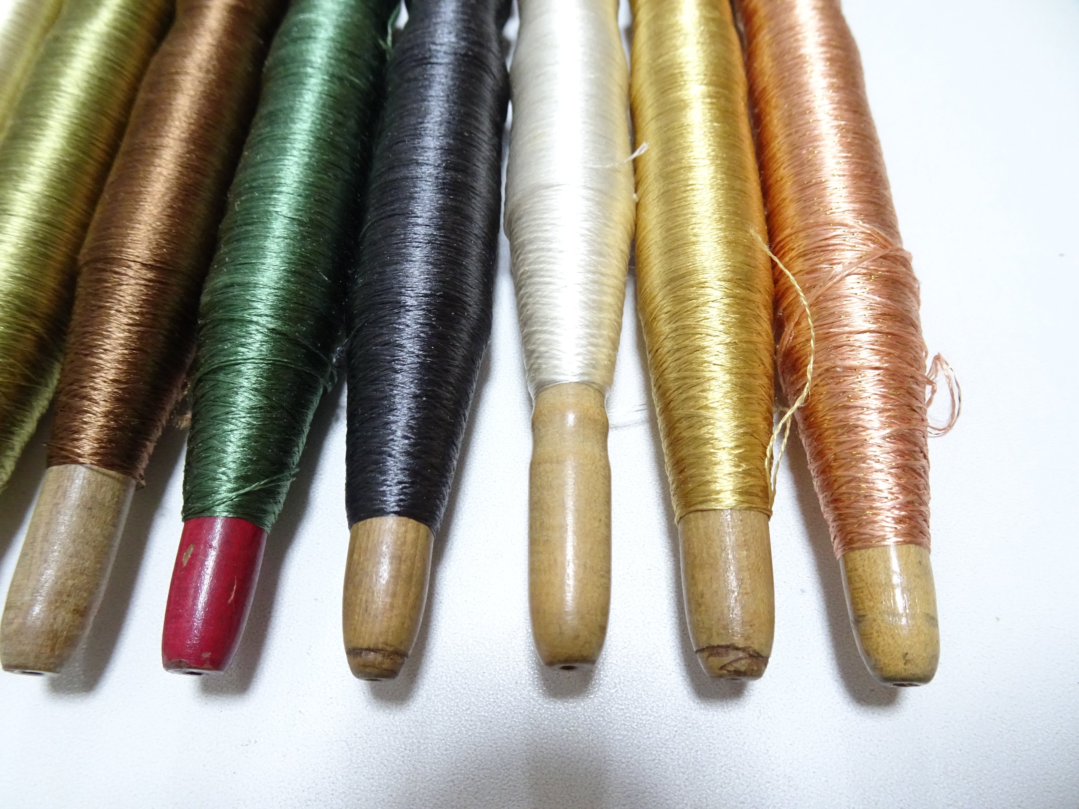Japanese Vintage Wooden Spool & Silk Thread 8sets Embroidery 18568