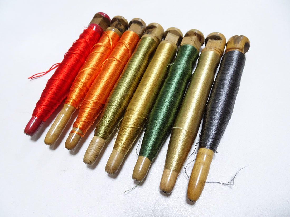 Japanese Vintage Wooden Spool & Silk Thread 8sets Embroidery 18571