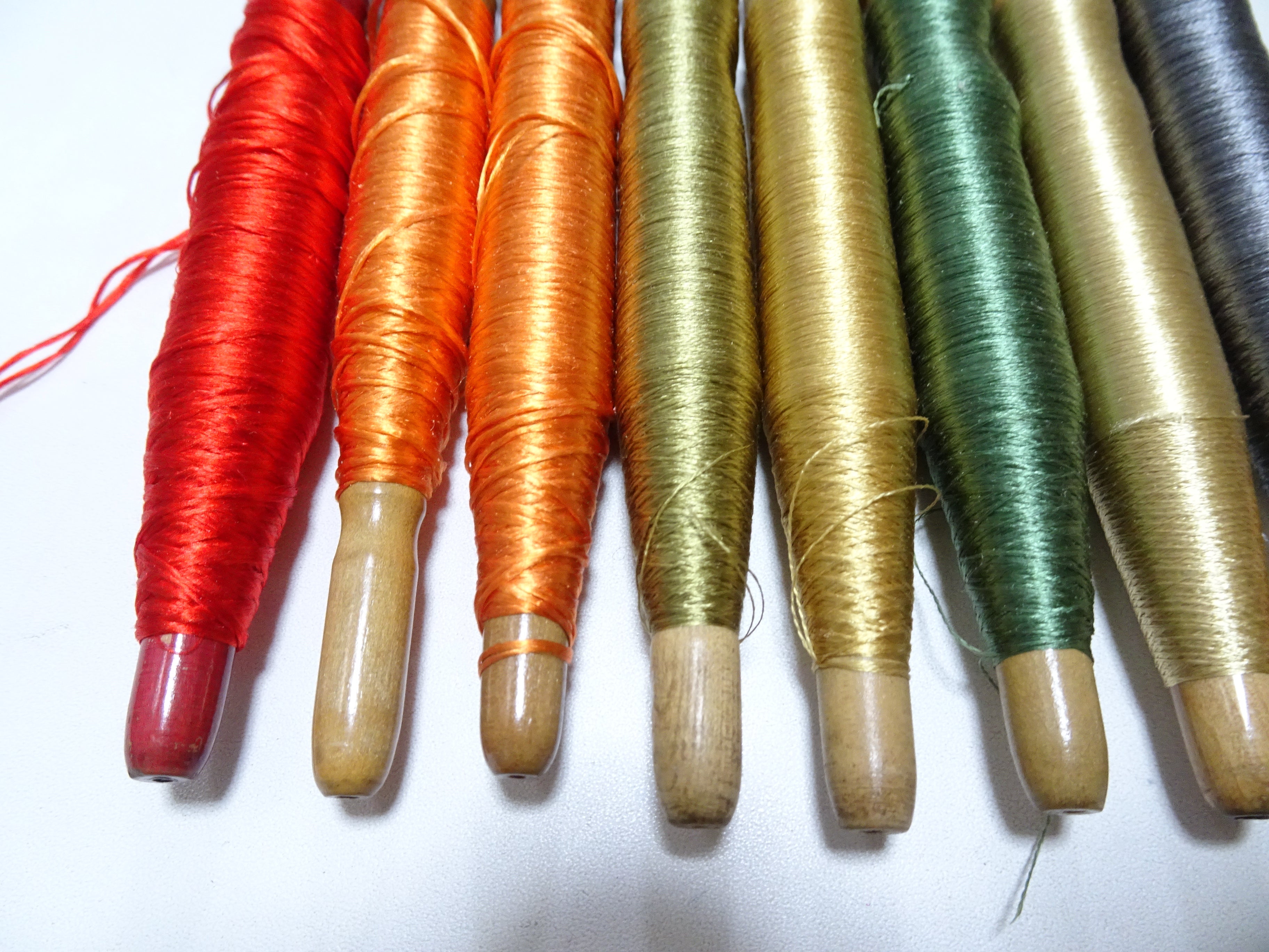 Japanese Vintage Wooden Spool & Silk Thread 8sets Embroidery 18571