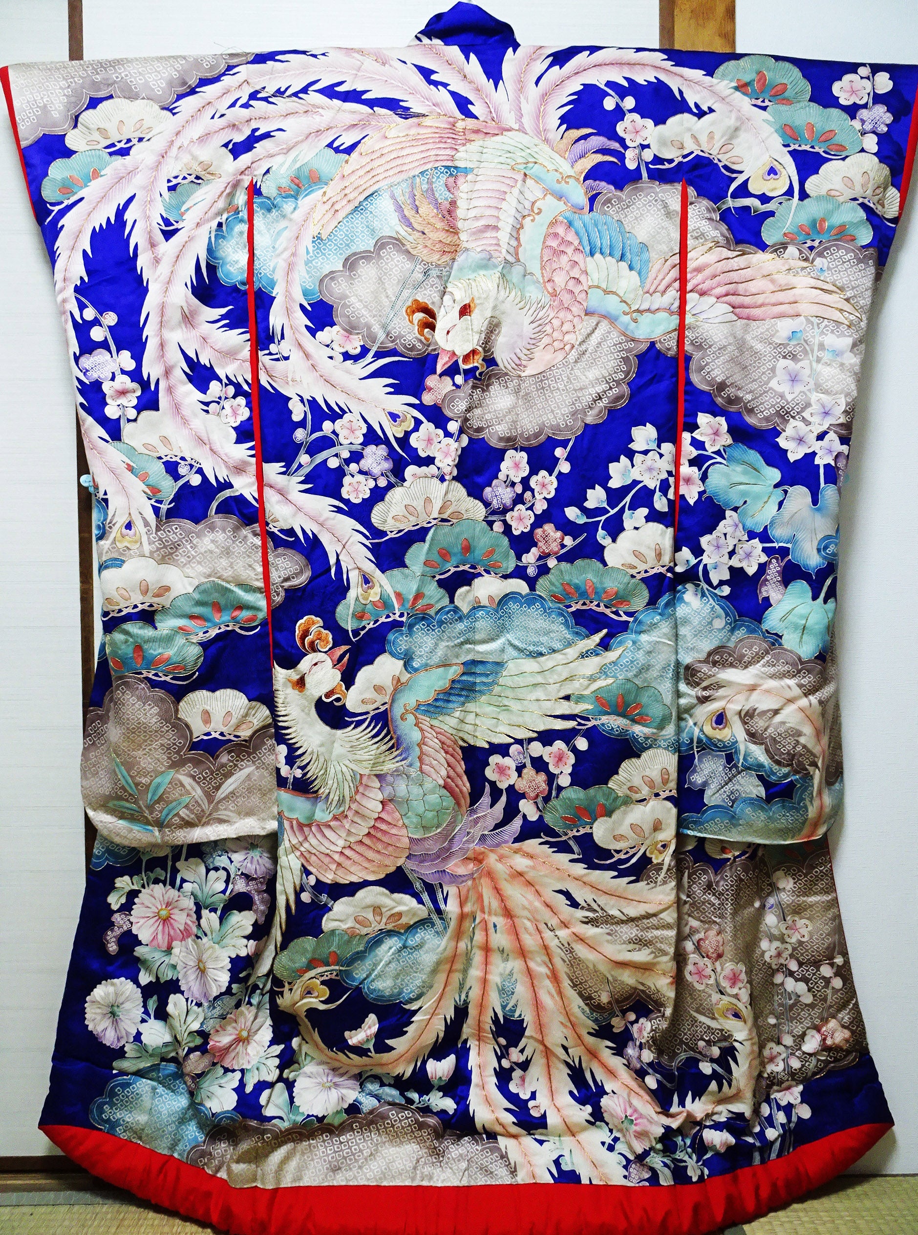 Japanese Antique Rare Taishō Uchikake with Phoenix Motifs – Yuzen Art & Gold Couching 14019