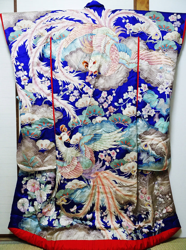 Japanese Antique Rare Taishō Uchikake with Phoenix Motifs – Yuzen Art & Gold Couching 14019