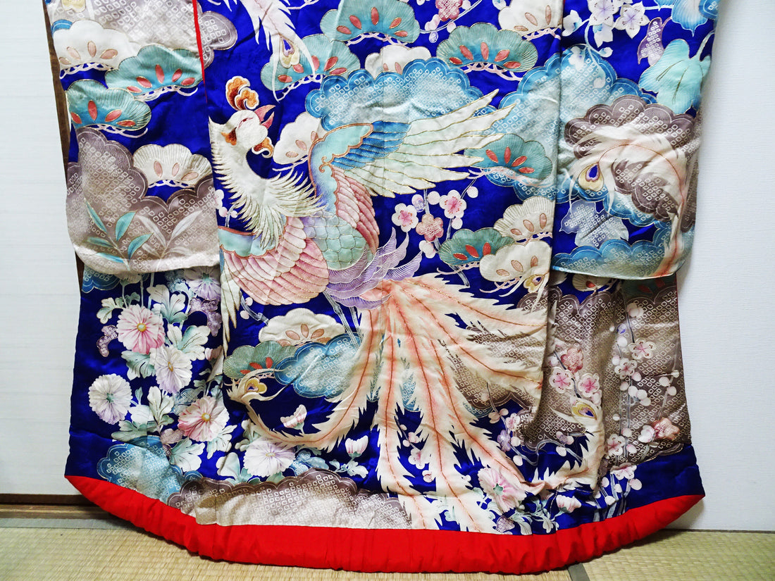 Japanese Antique Rare Taishō Uchikake with Phoenix Motifs – Yuzen Art & Gold Couching 14019