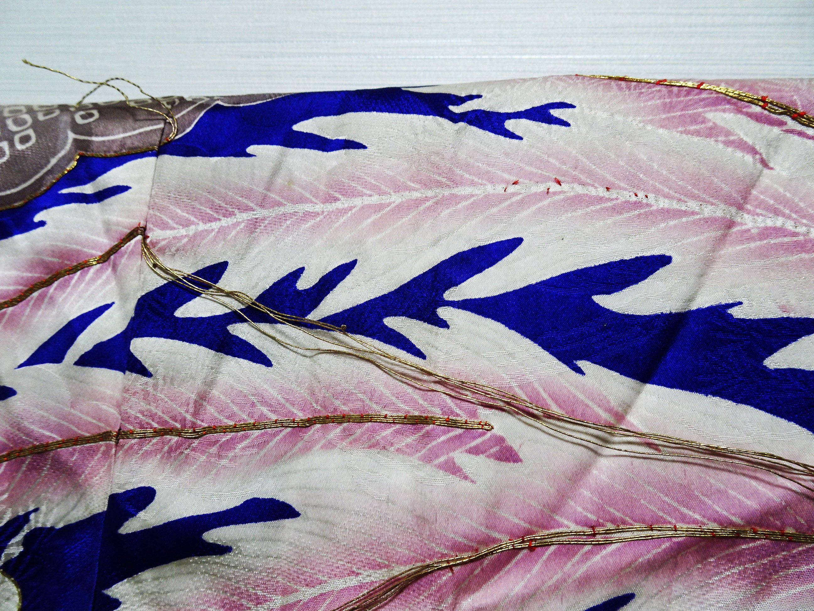 Japanese Antique Rare Taishō Uchikake with Phoenix Motifs – Yuzen Art & Gold Couching 14019