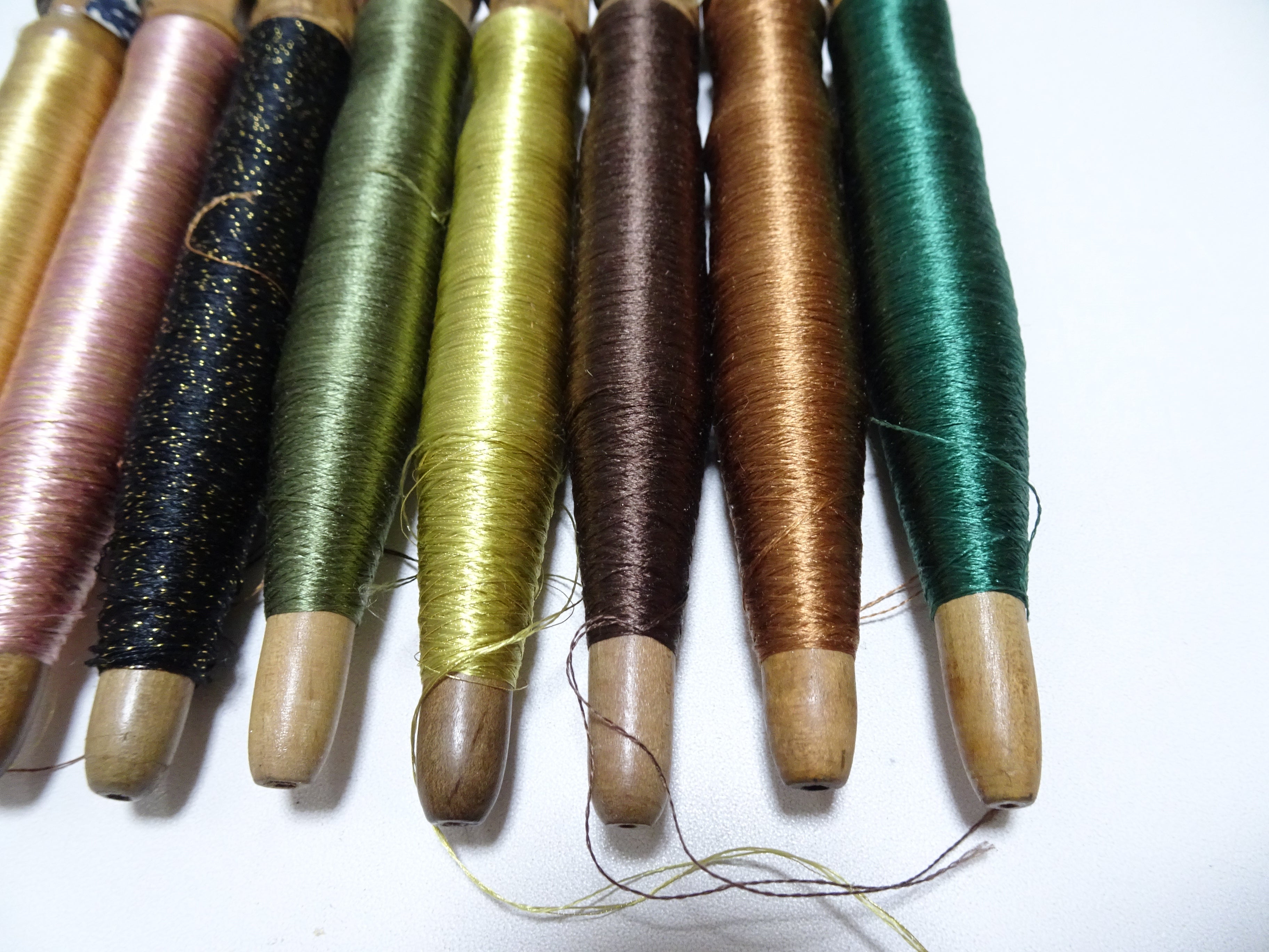 Japanese Vintage Wooden Spool & Silk Thread 8sets Embroidery 18574