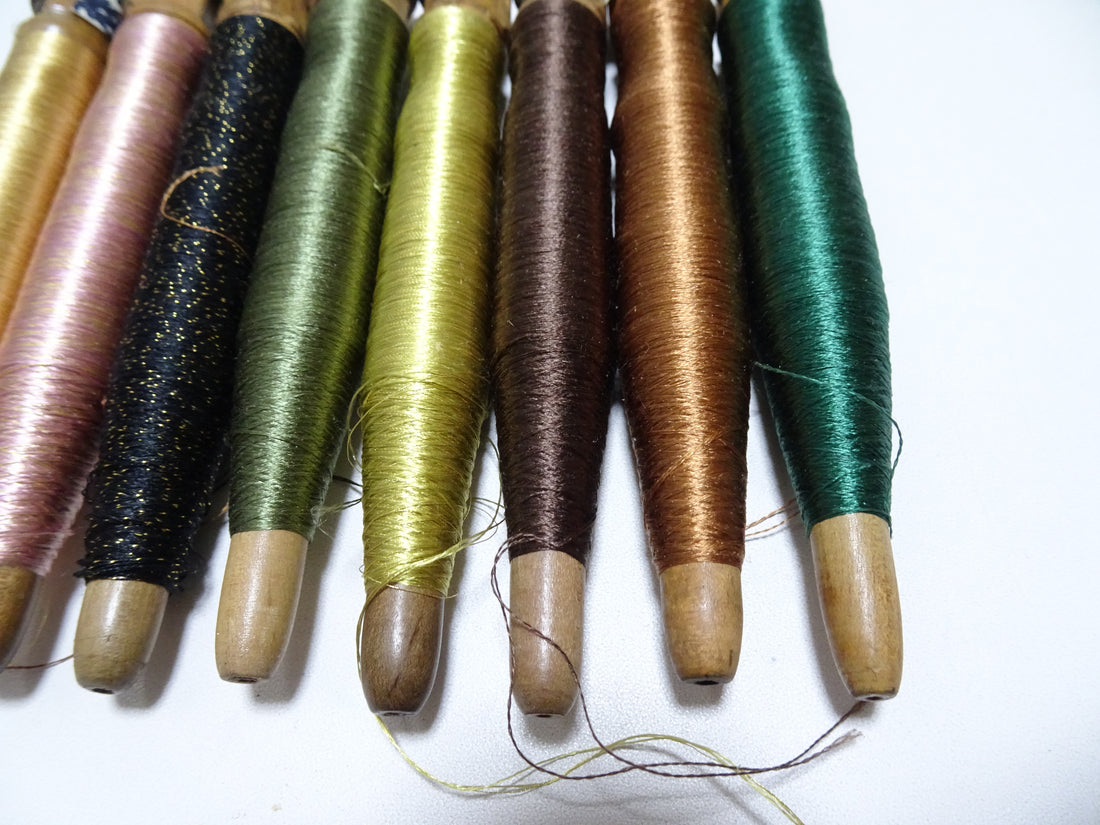 Japanese Vintage Wooden Spool & Silk Thread 8sets Embroidery 18574