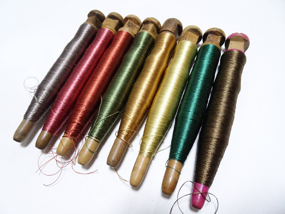 Japanese Vintage Wooden Spool & Silk Thread 8sets Embroidery 18575
