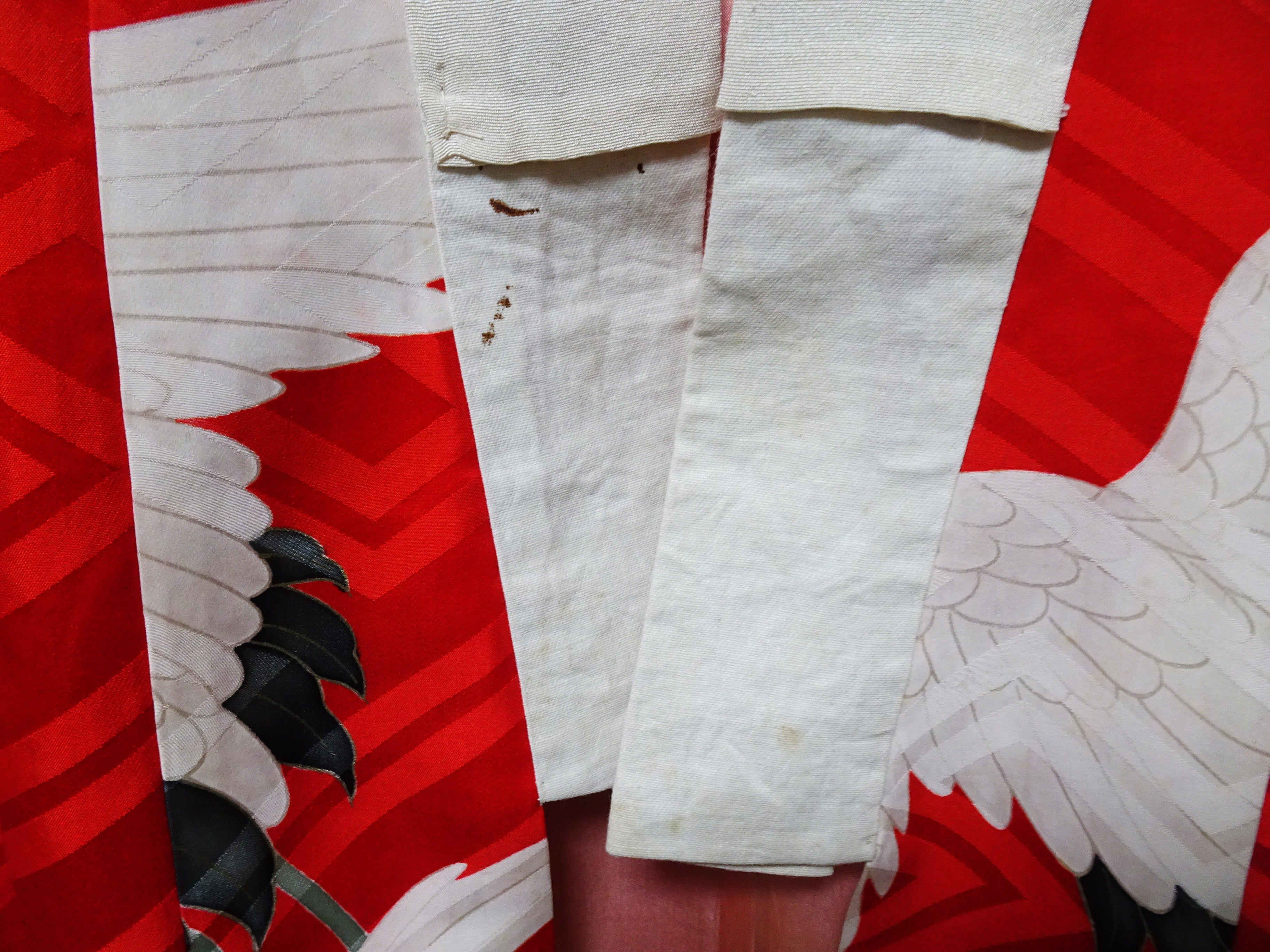 Vintage Japanese Furisode Juban (Kimono Undergarment) – Early Showa Era, Red Silk Rinzu with Cranes  15177