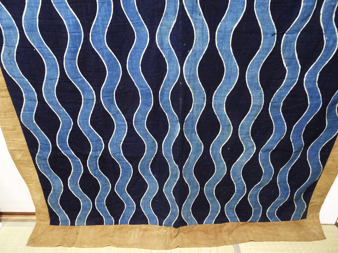 Rare Meiji Tsutsugaki Textile – Indigo Abstract Waves, Antique Japanese Cotton 14519