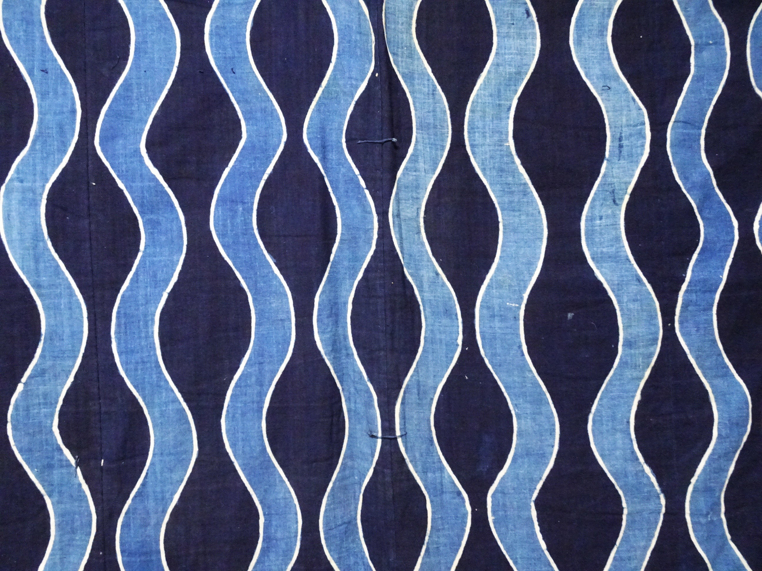 Rare Meiji Tsutsugaki Textile – Indigo Abstract Waves, Antique Japanese Cotton 14519